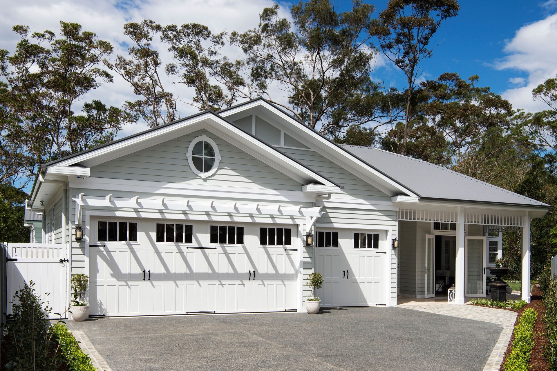 Hamptons Dream - Mt Kembla