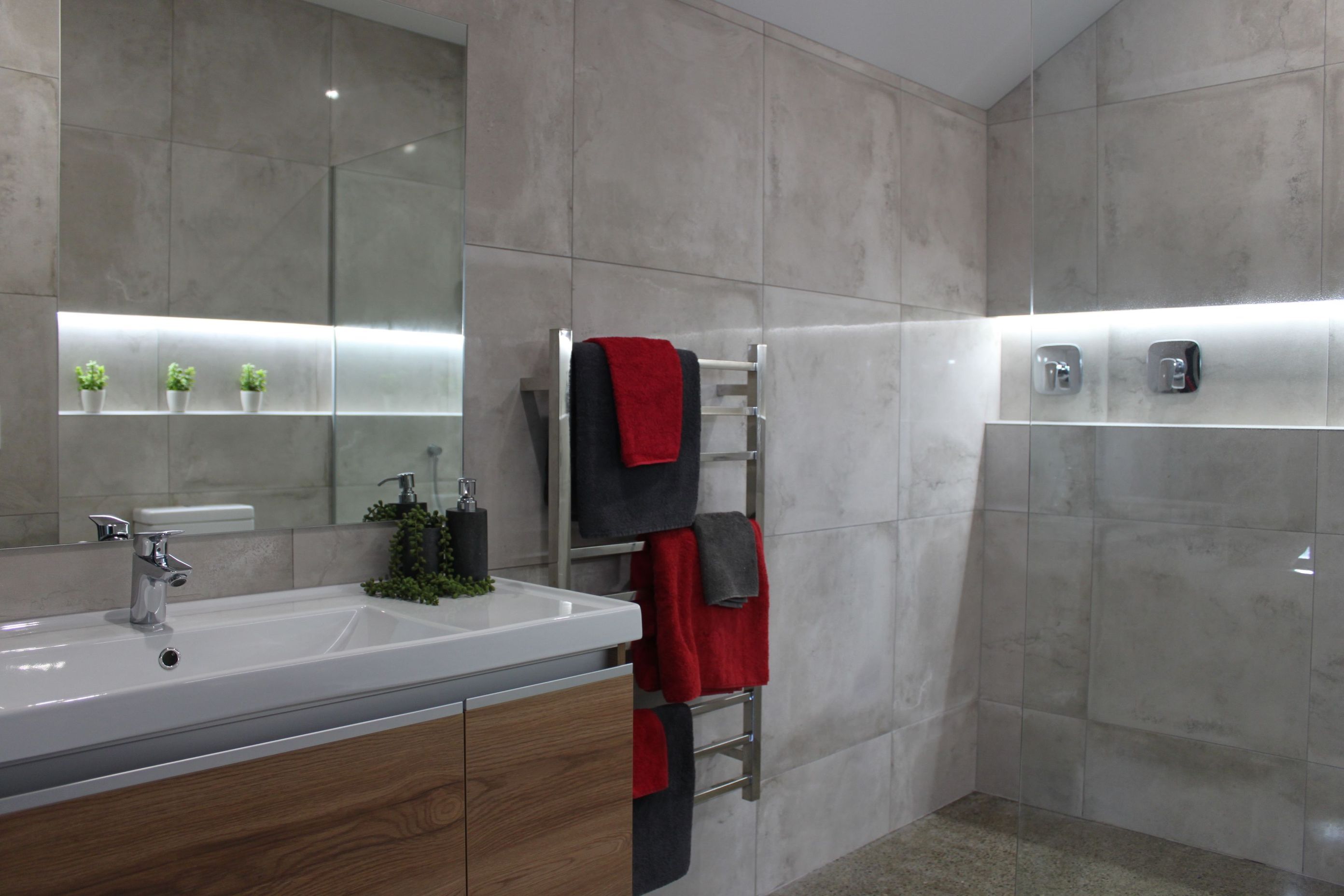 Central Palmerston North Home
