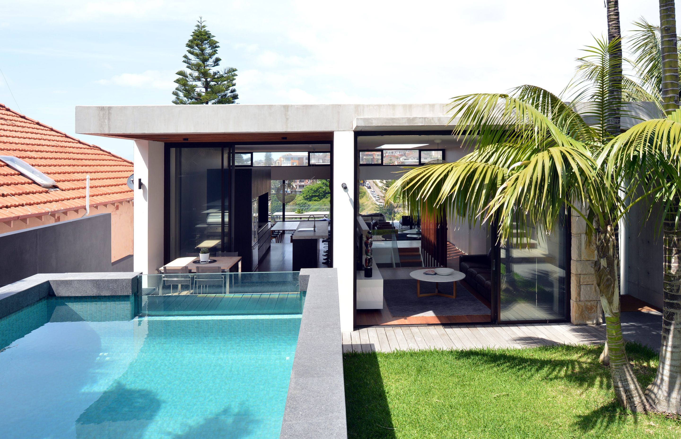 Wonderland Ave, Tamarama