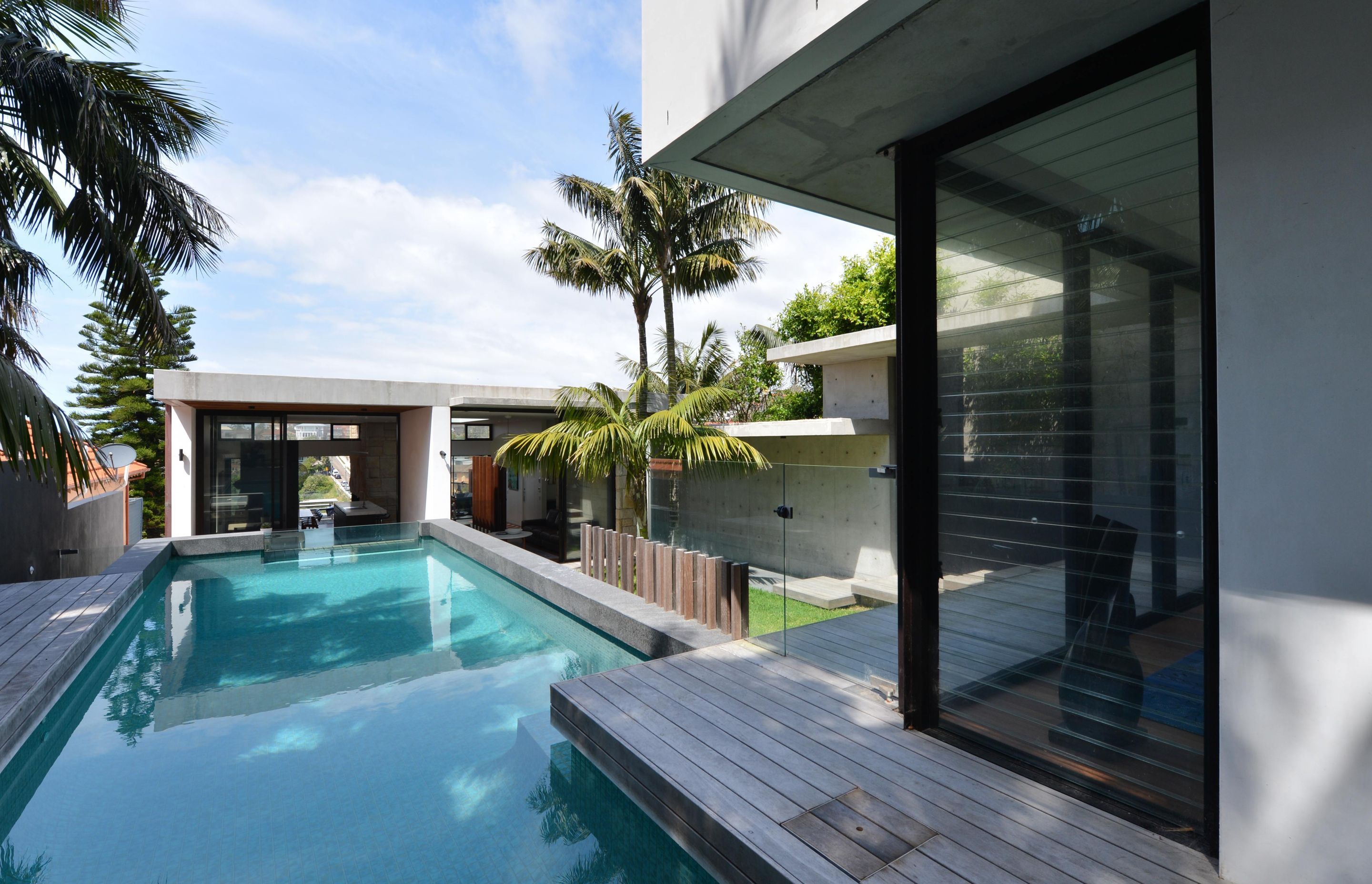 Wonderland Ave, Tamarama