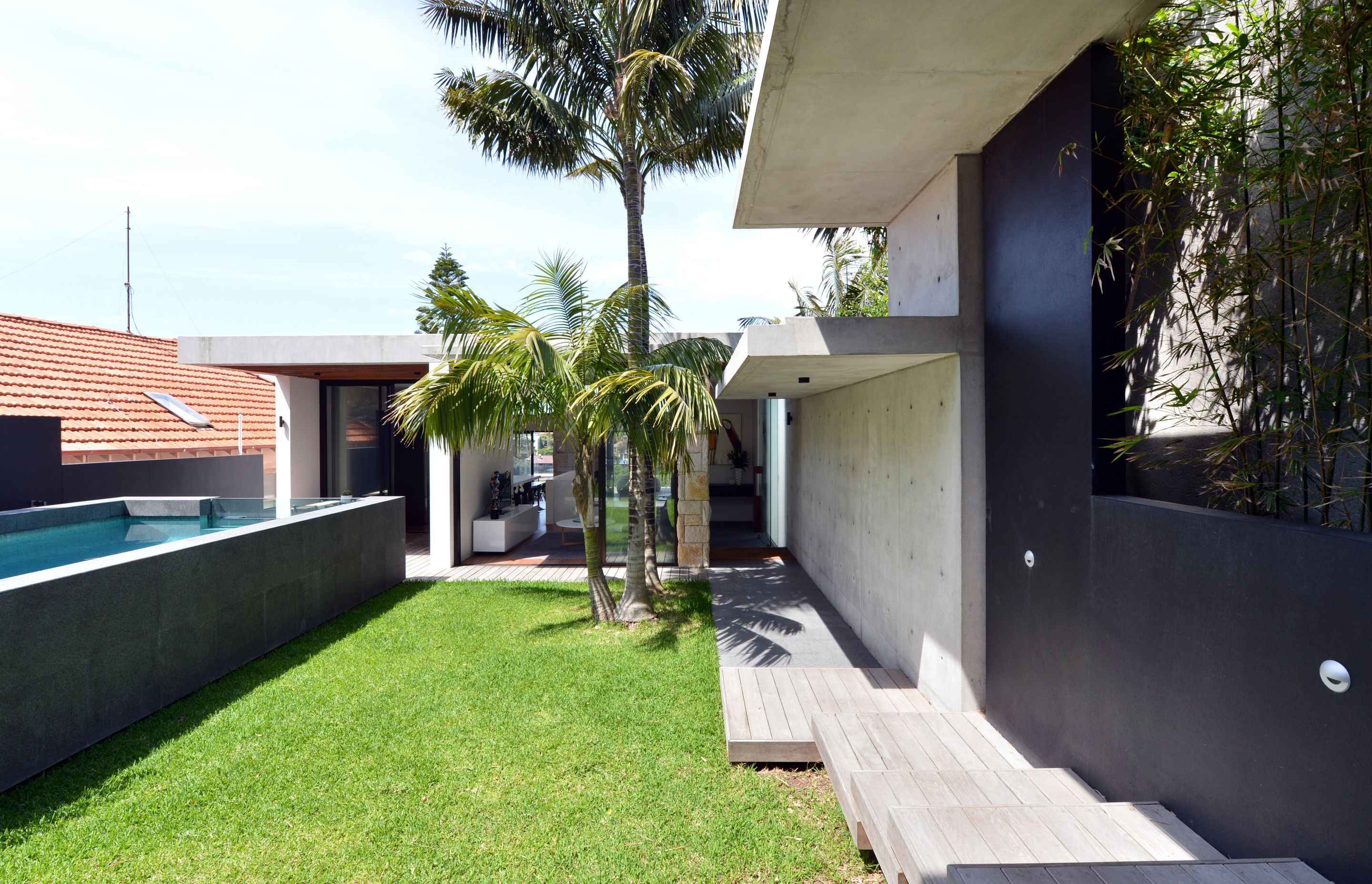 Wonderland Ave, Tamarama