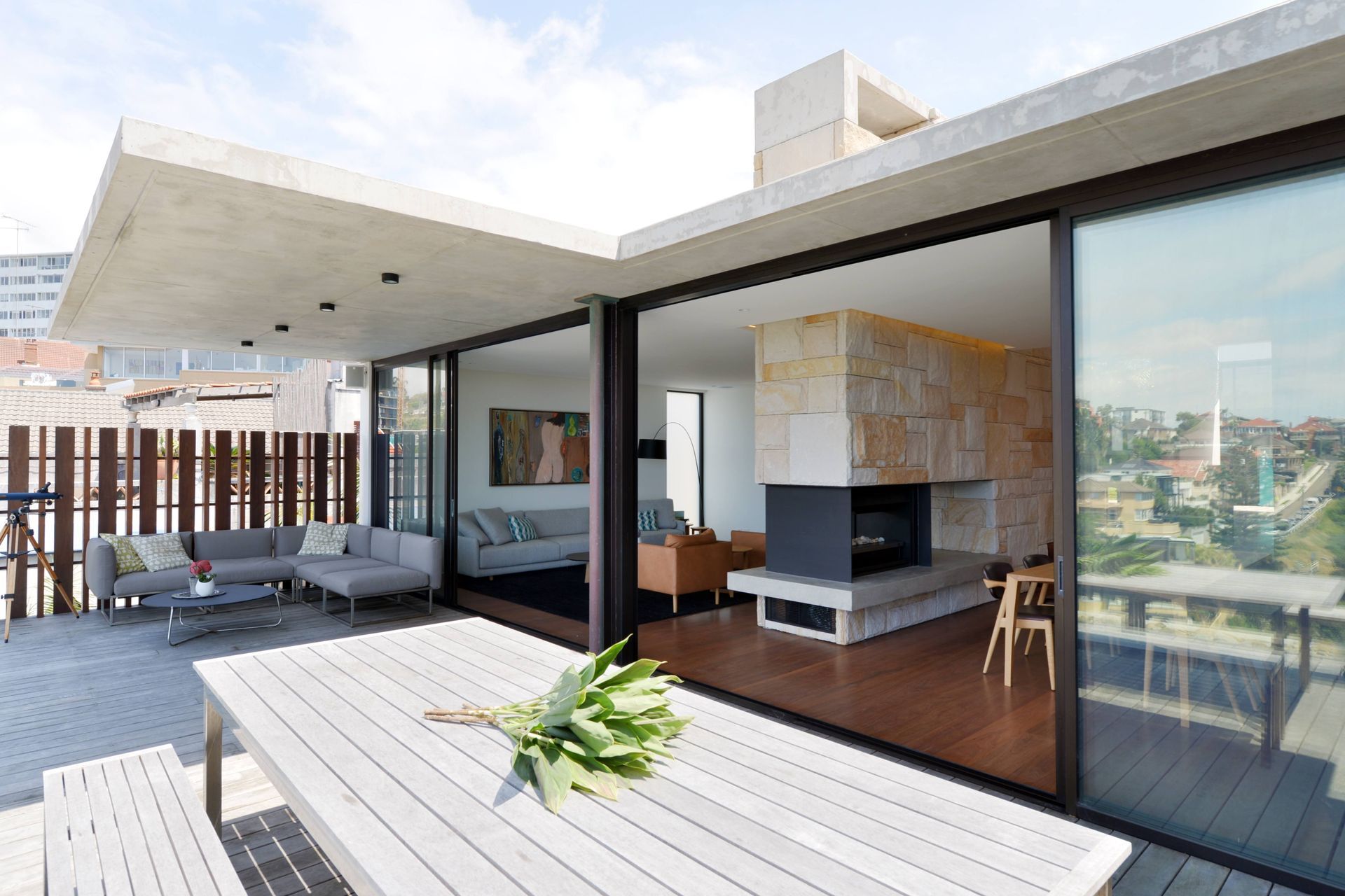 Wonderland Ave, Tamarama