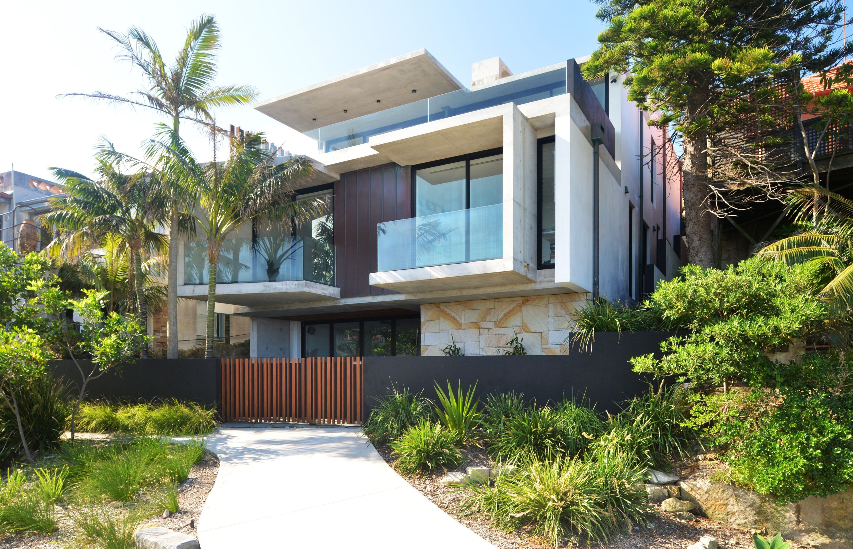 Wonderland Ave, Tamarama