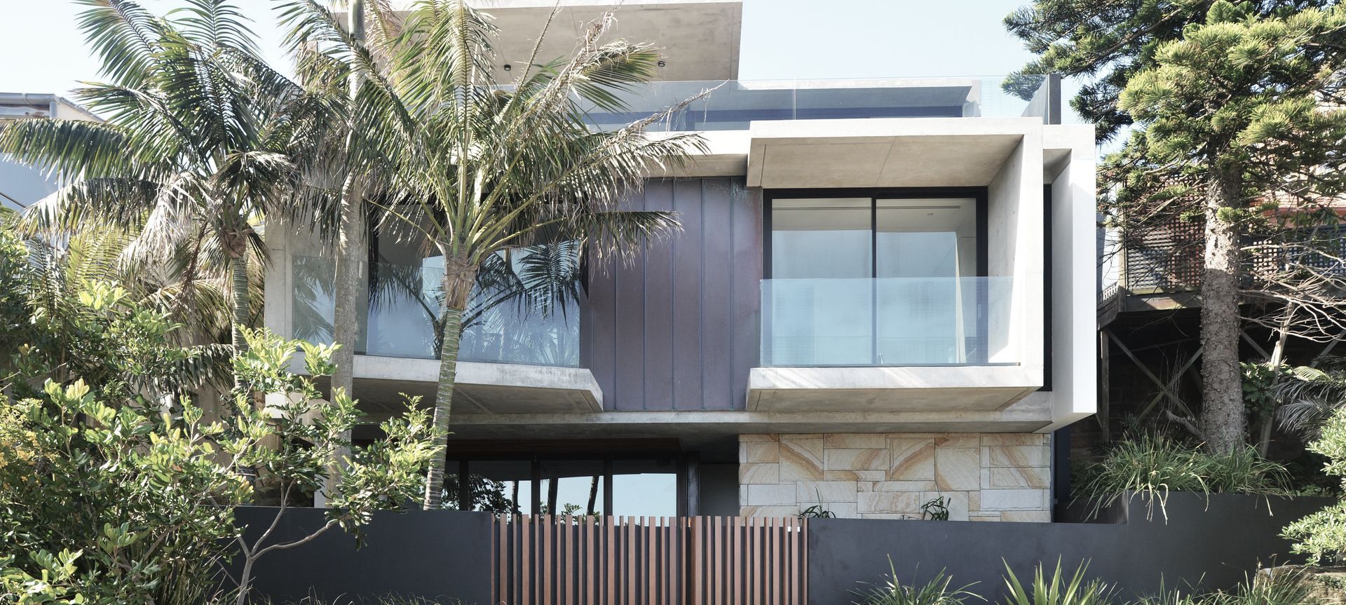 Tamarama banner
