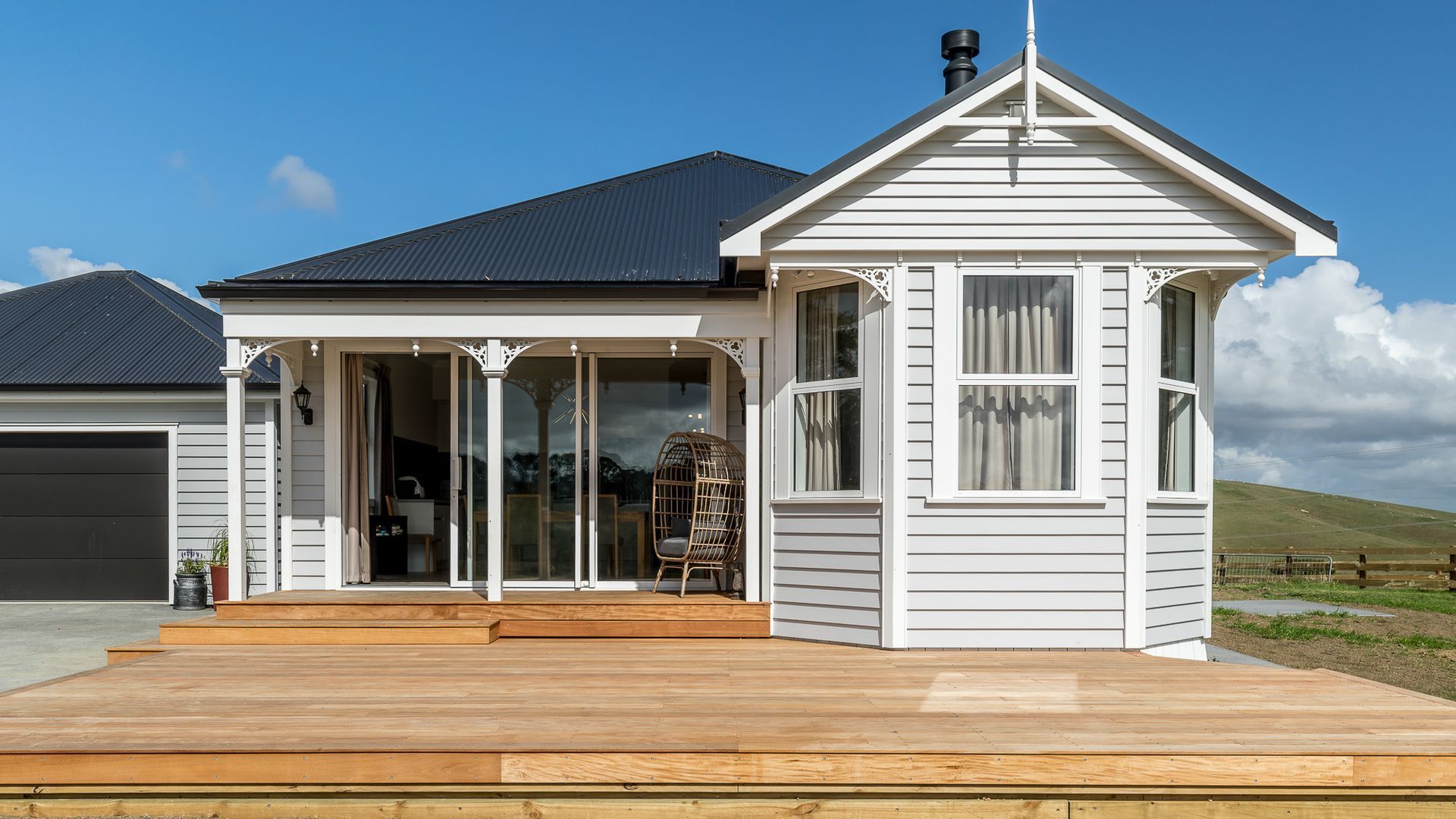 A New Villa in Brookby banner