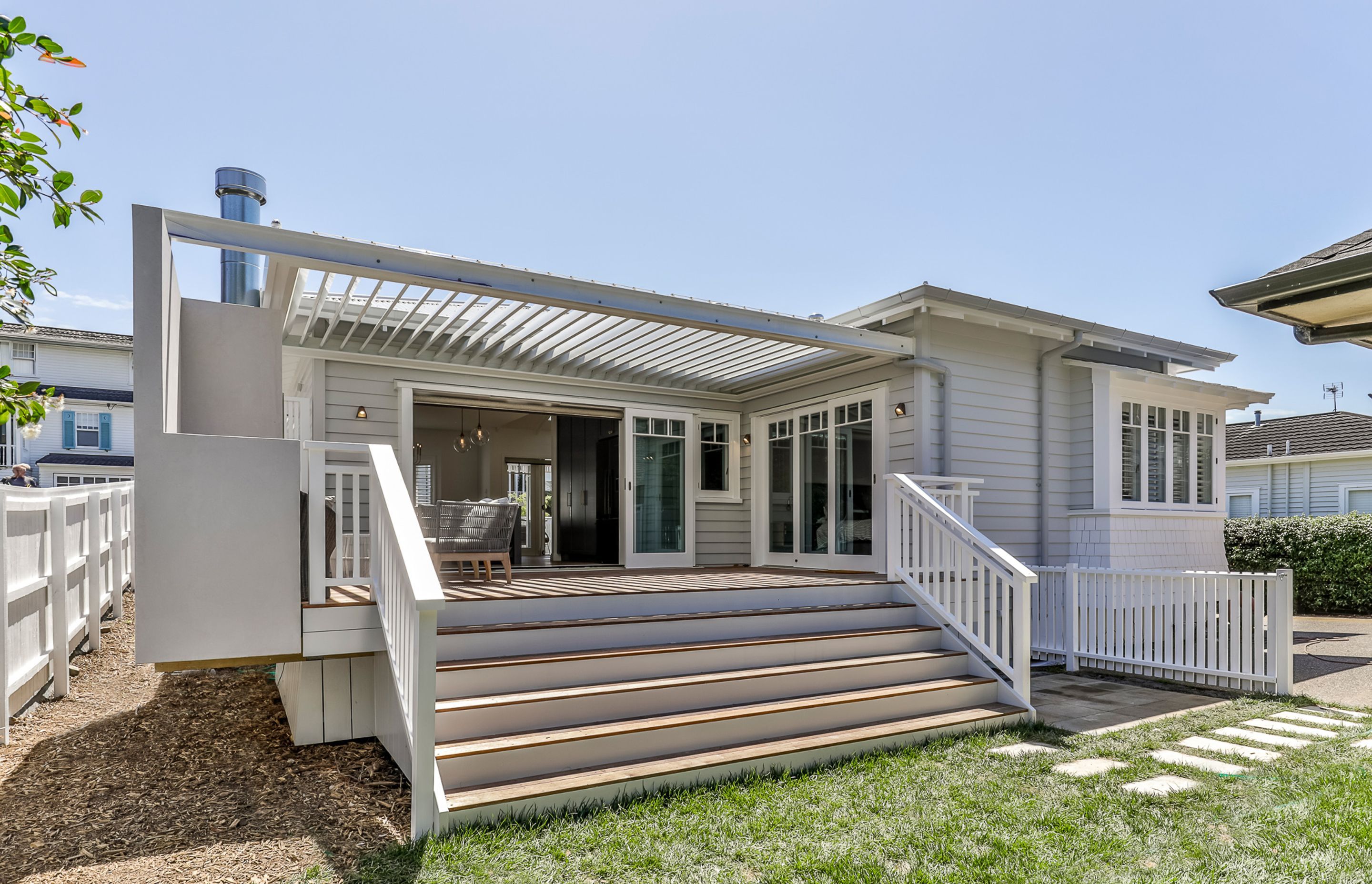 Takapuna Bungalow