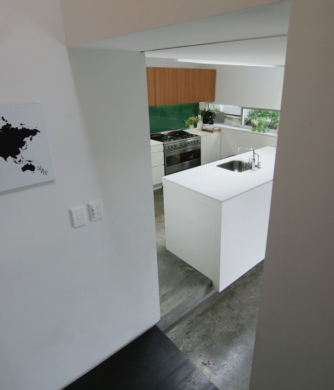 house w on a