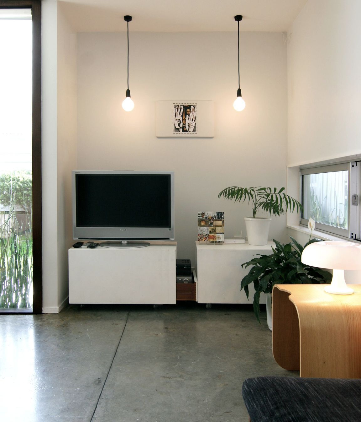 house w on a
