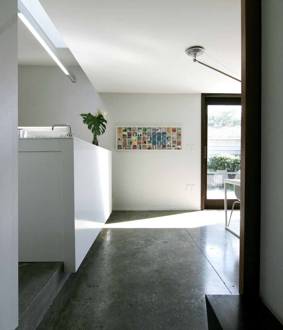 house w on a