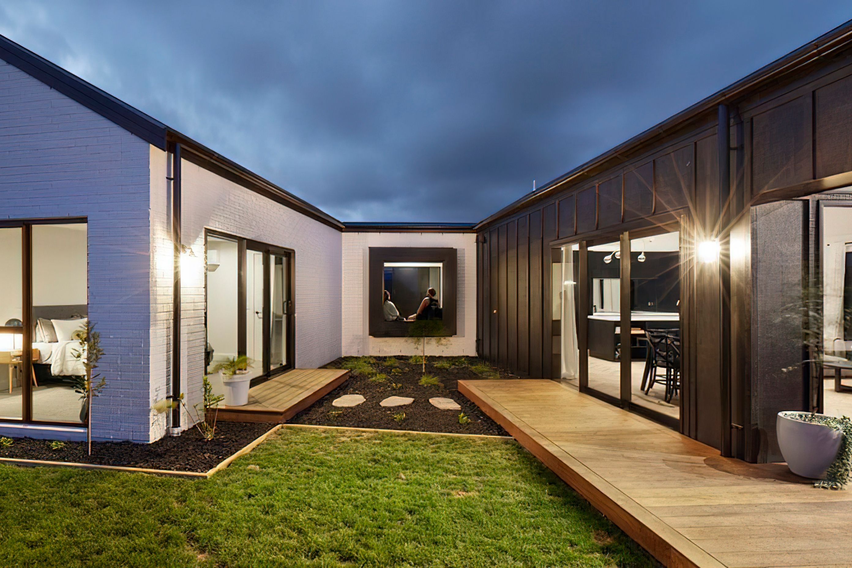 The 15° House