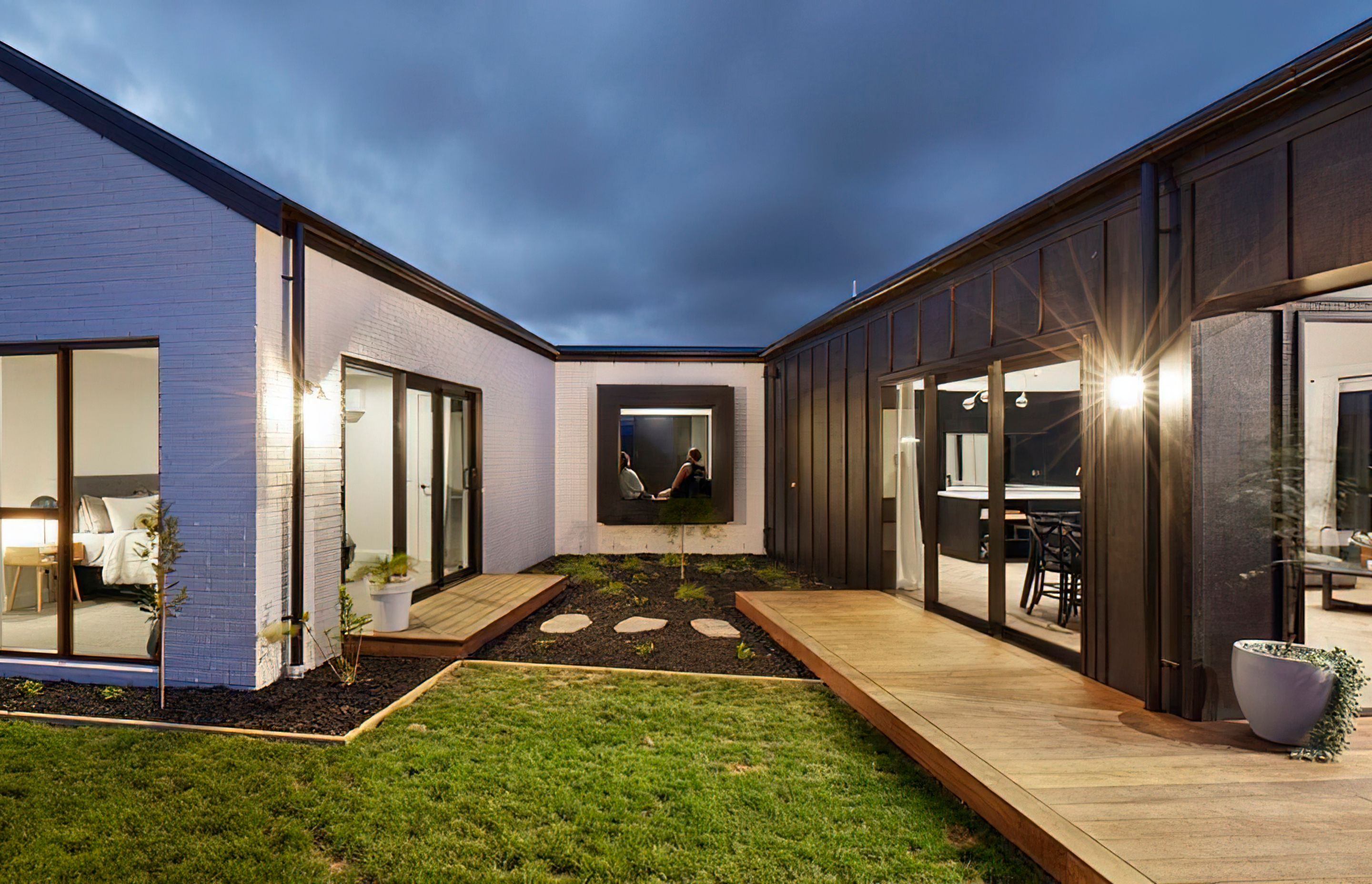 The 15° House