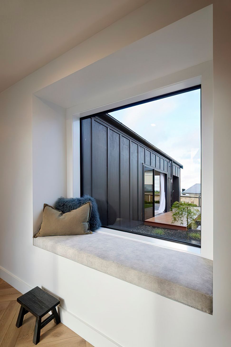 The 15° House