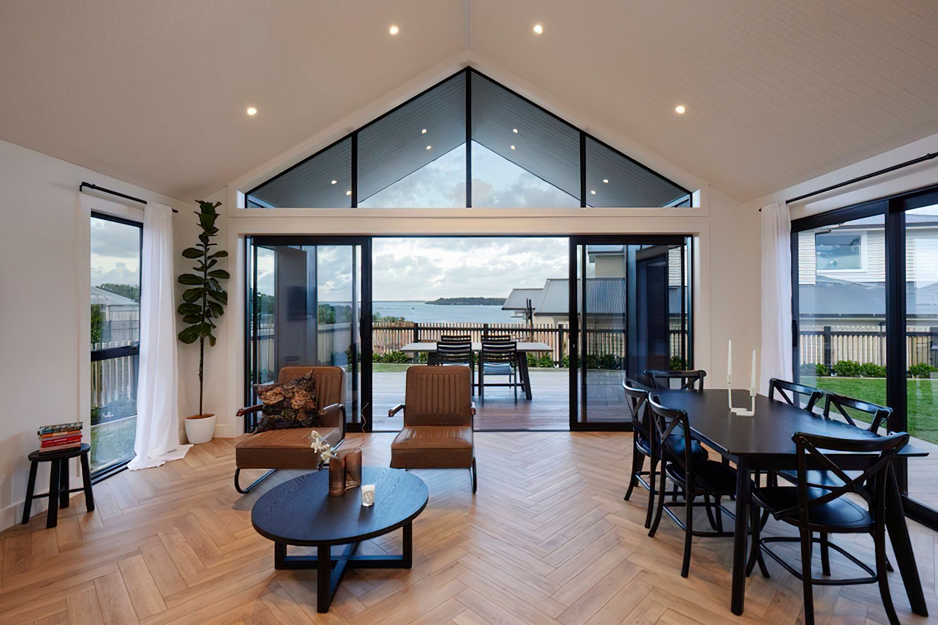 The 15° House