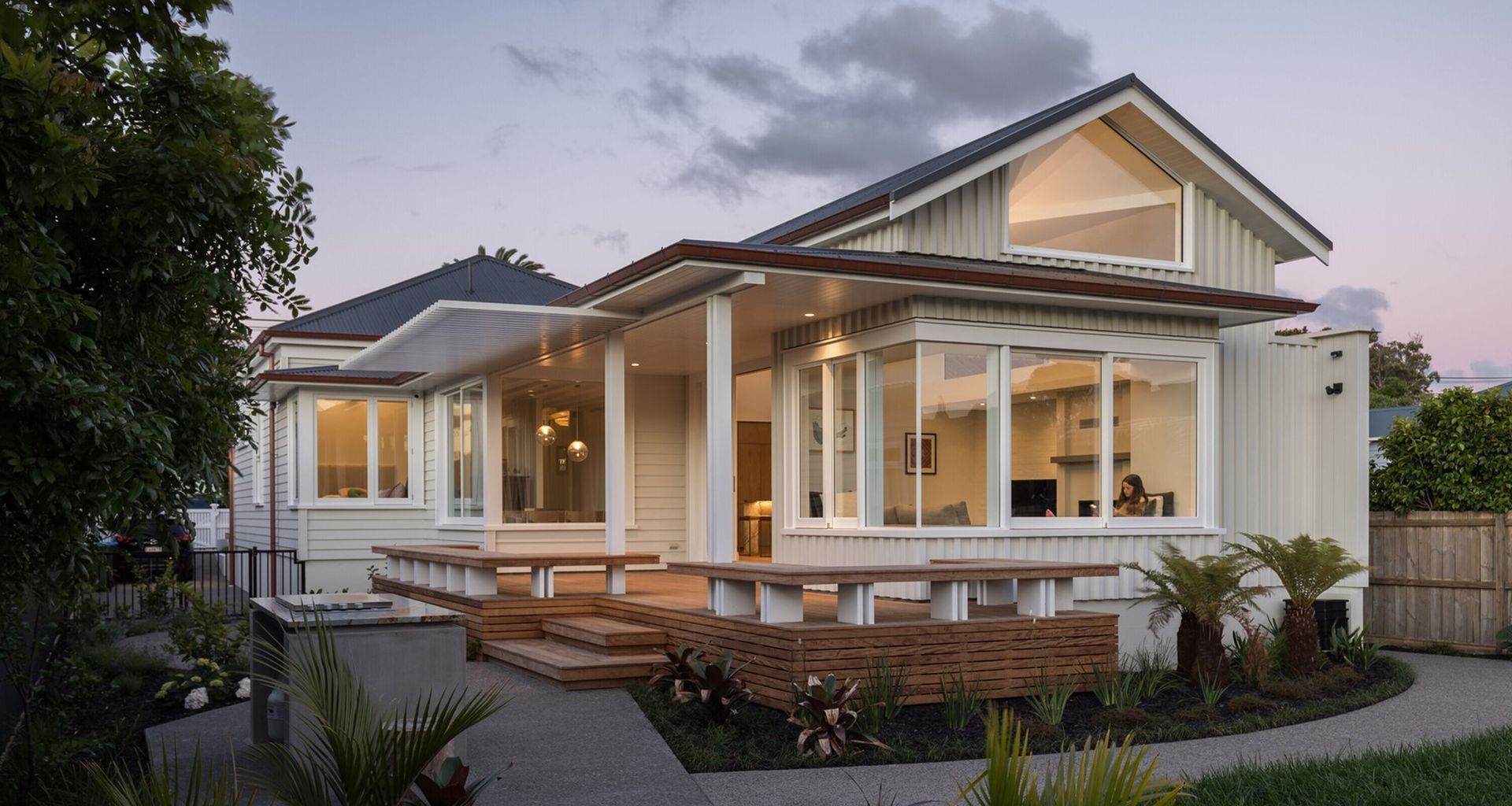Building a dream home banner
