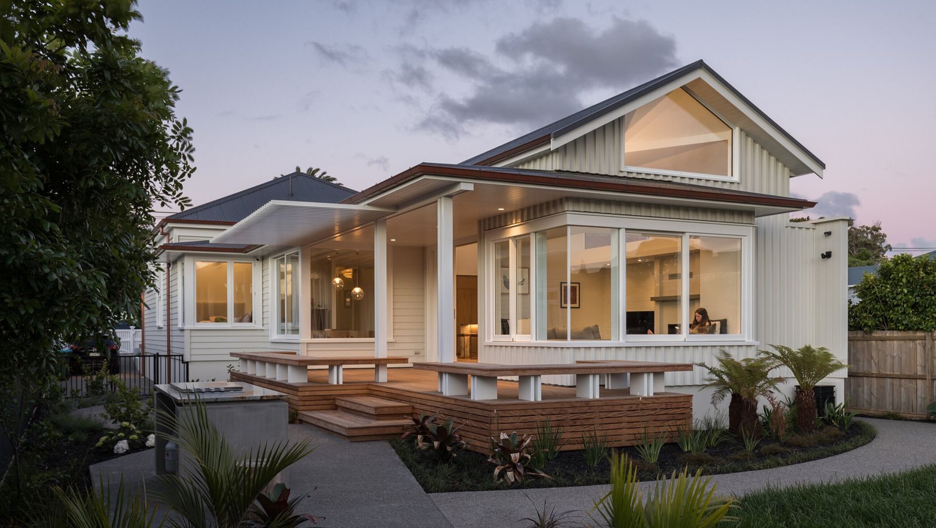 Building a dream home banner