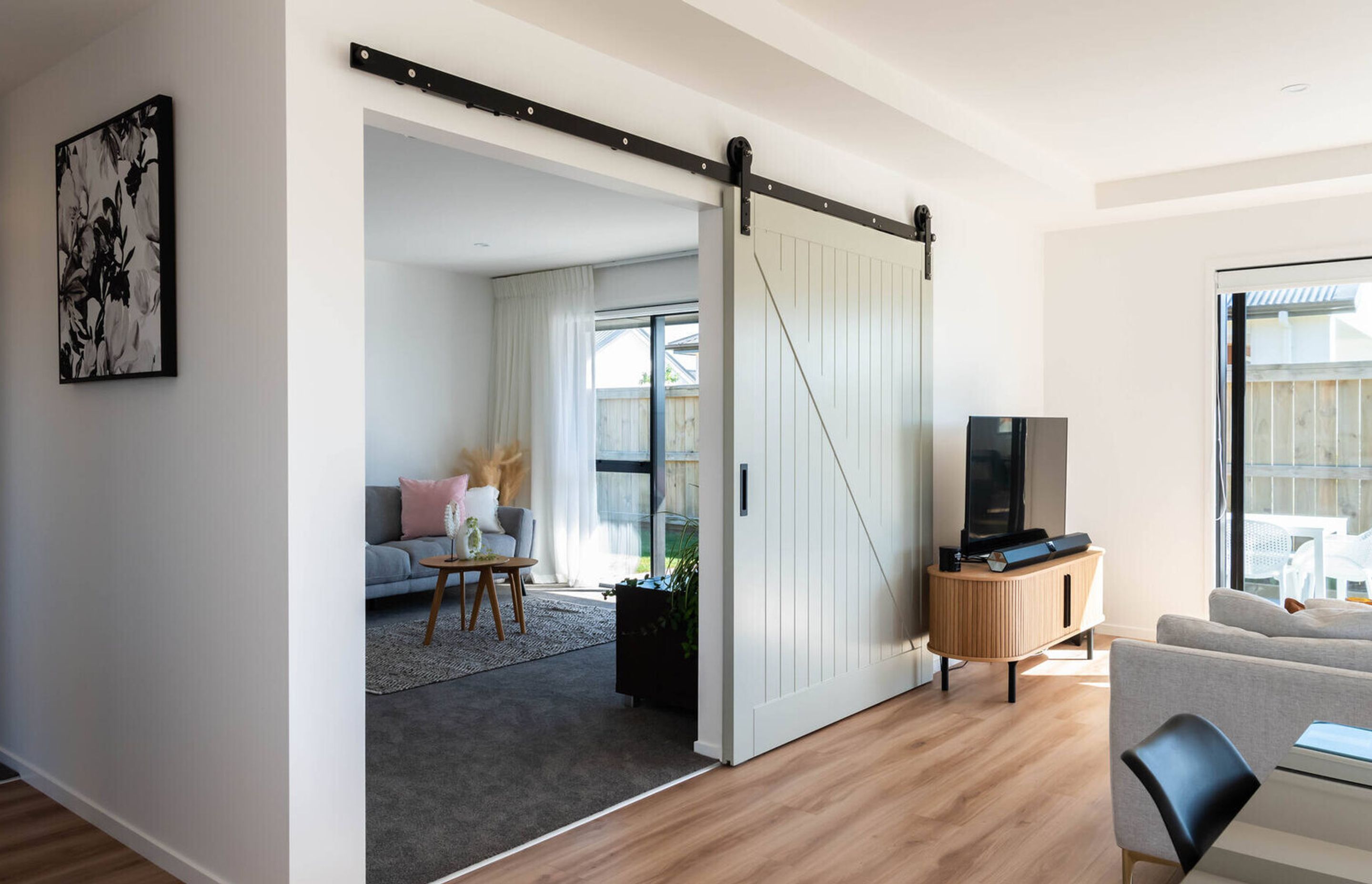 Snug/Barndoor