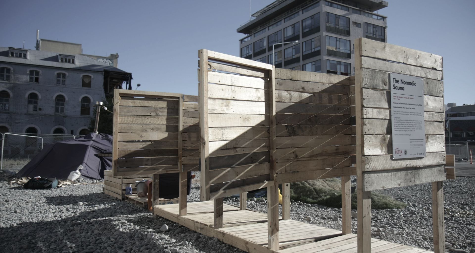 Nomadic Sauna banner