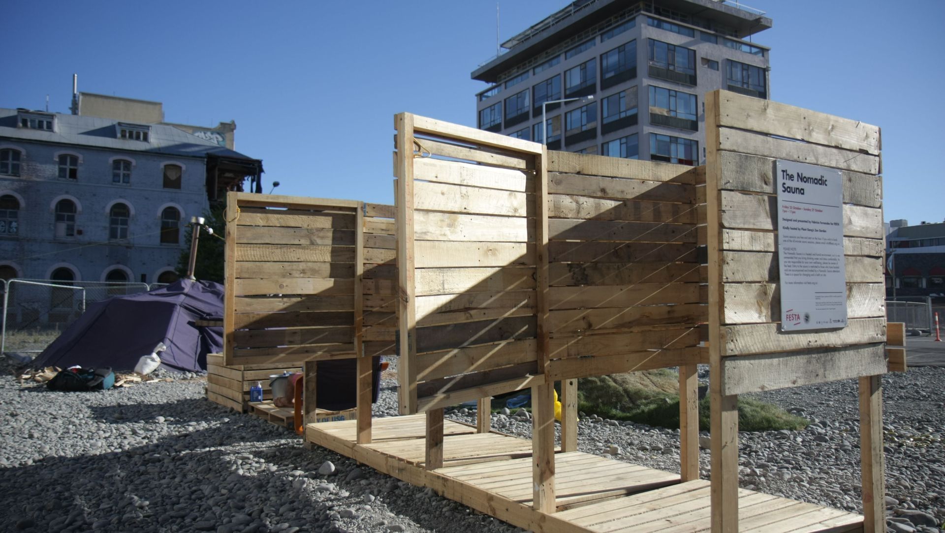 Nomadic Sauna banner