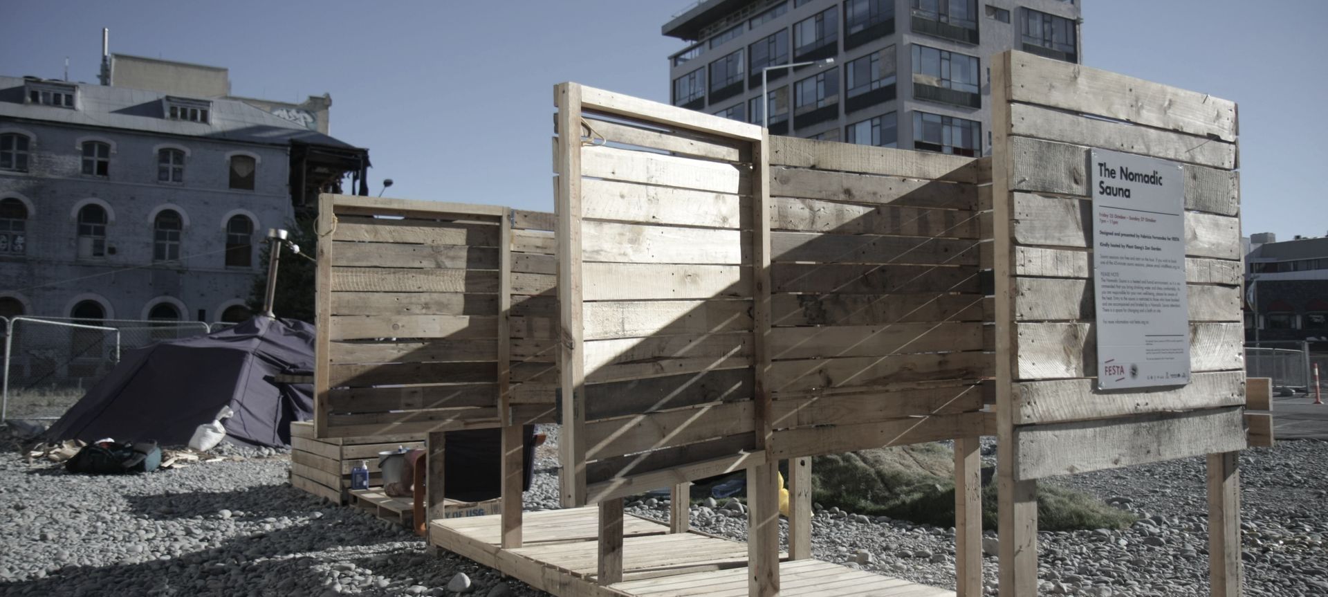 Nomadic Sauna banner