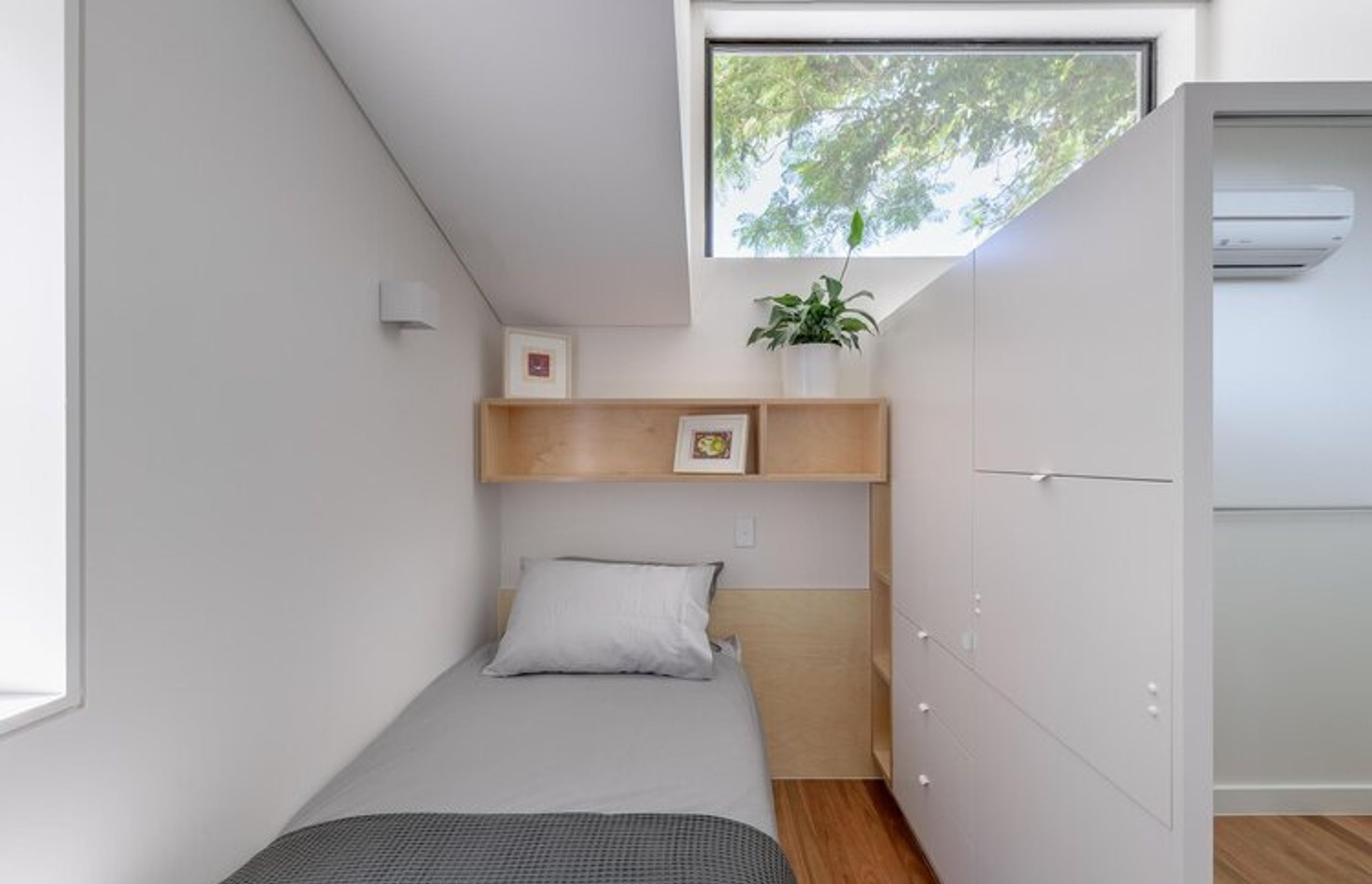The Sydney Retreat