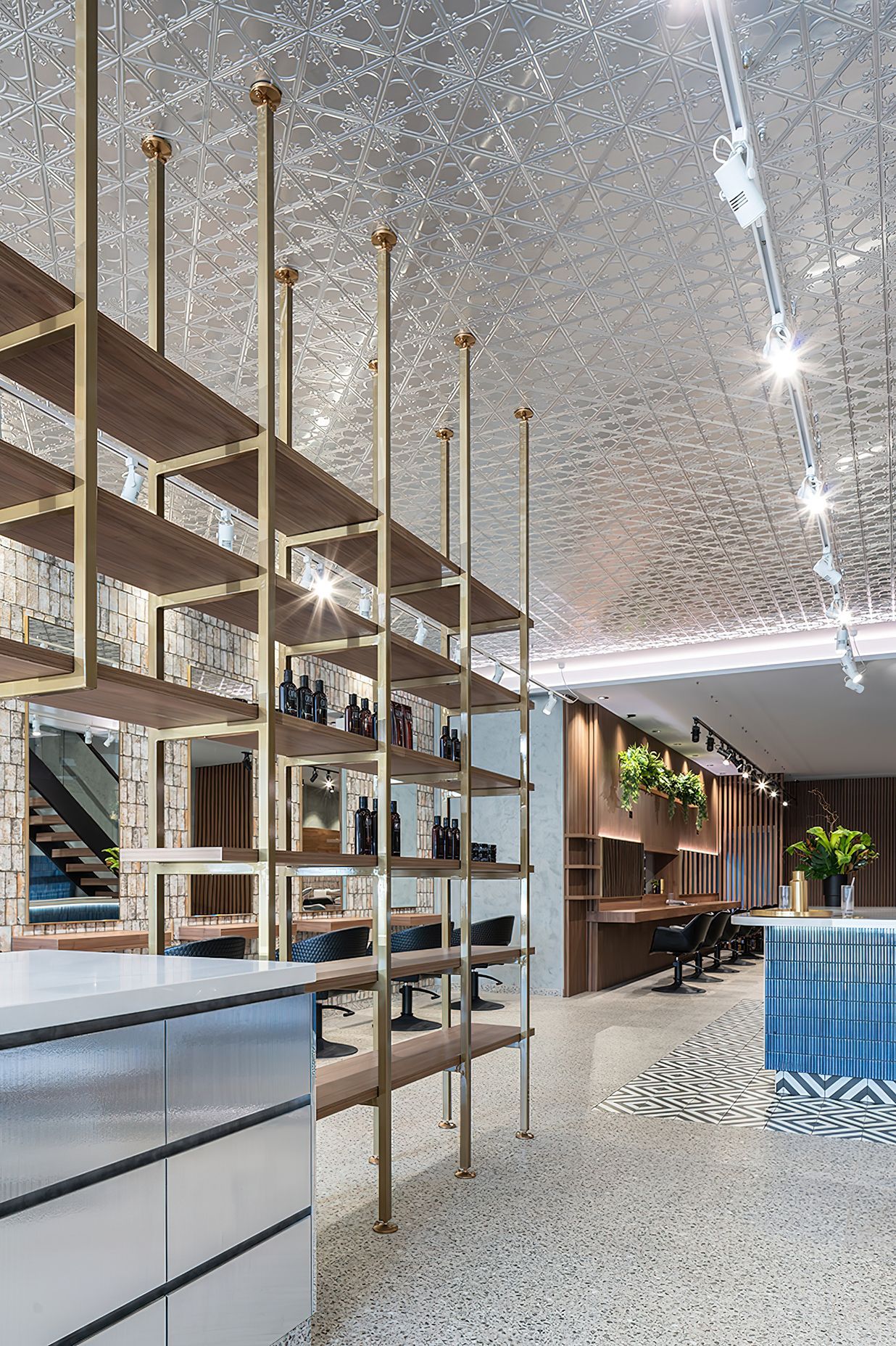 CHISELED HAIR | BENTLEIGH