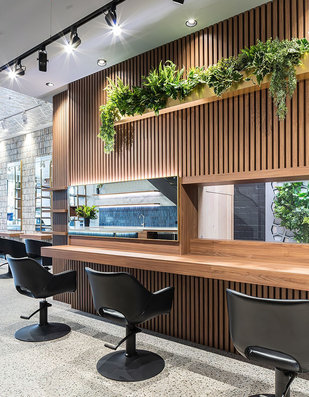 CHISELED HAIR | BENTLEIGH