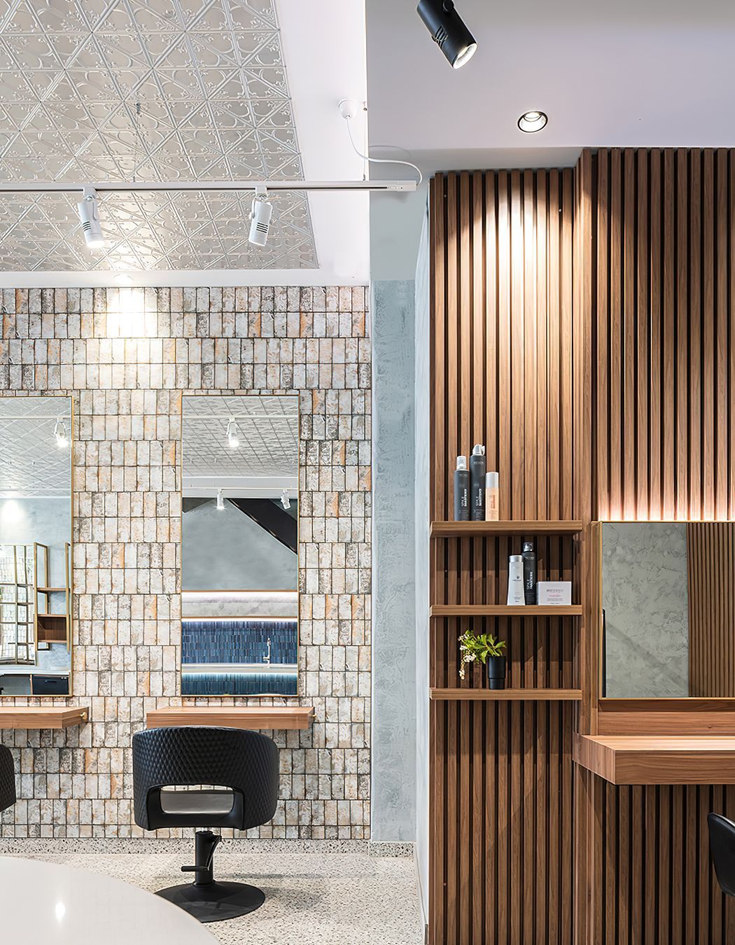 CHISELED HAIR | BENTLEIGH