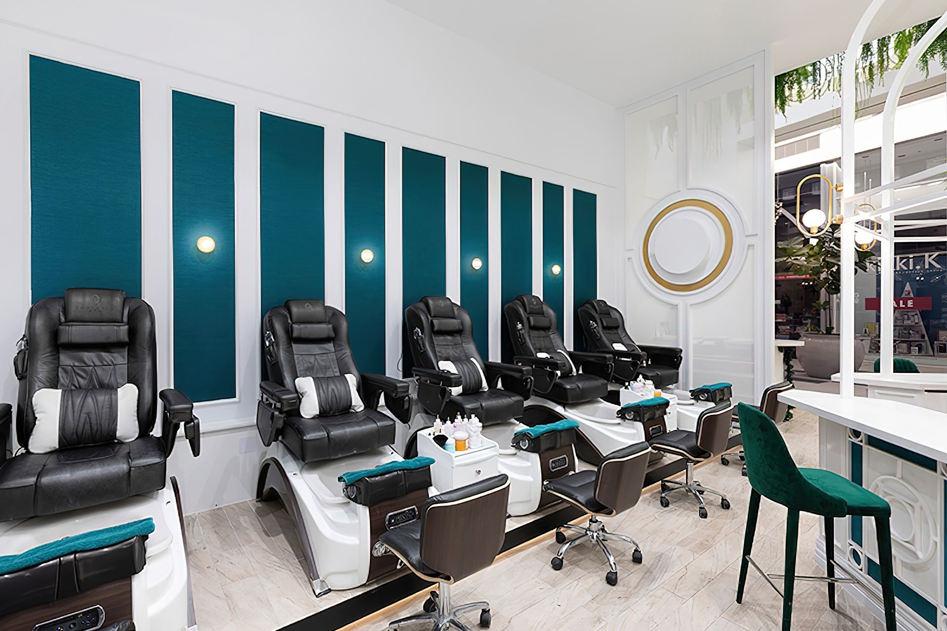 JENSON NAIL &amp; BEAUTY