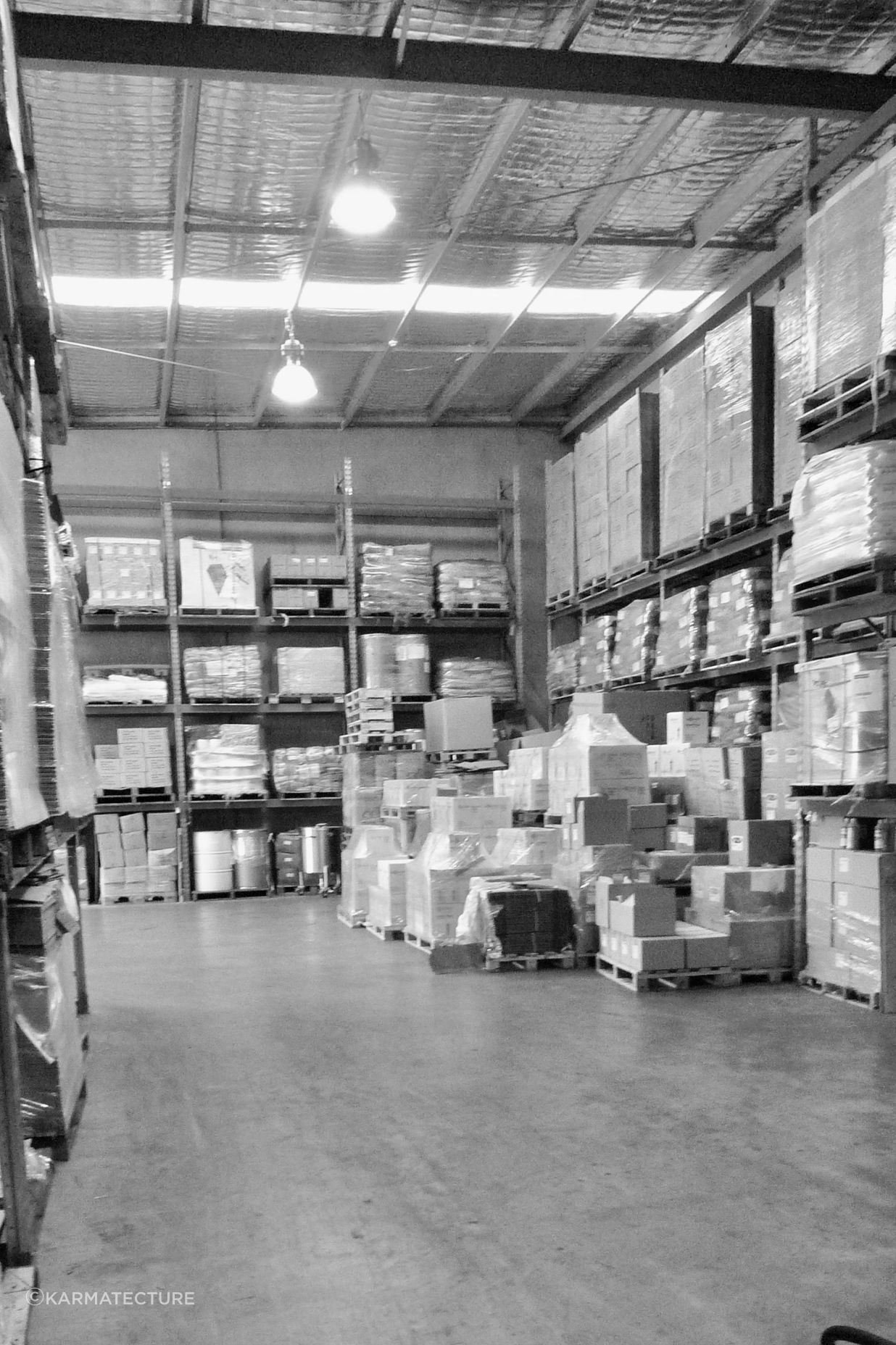 Highway storage with level commercial flooring