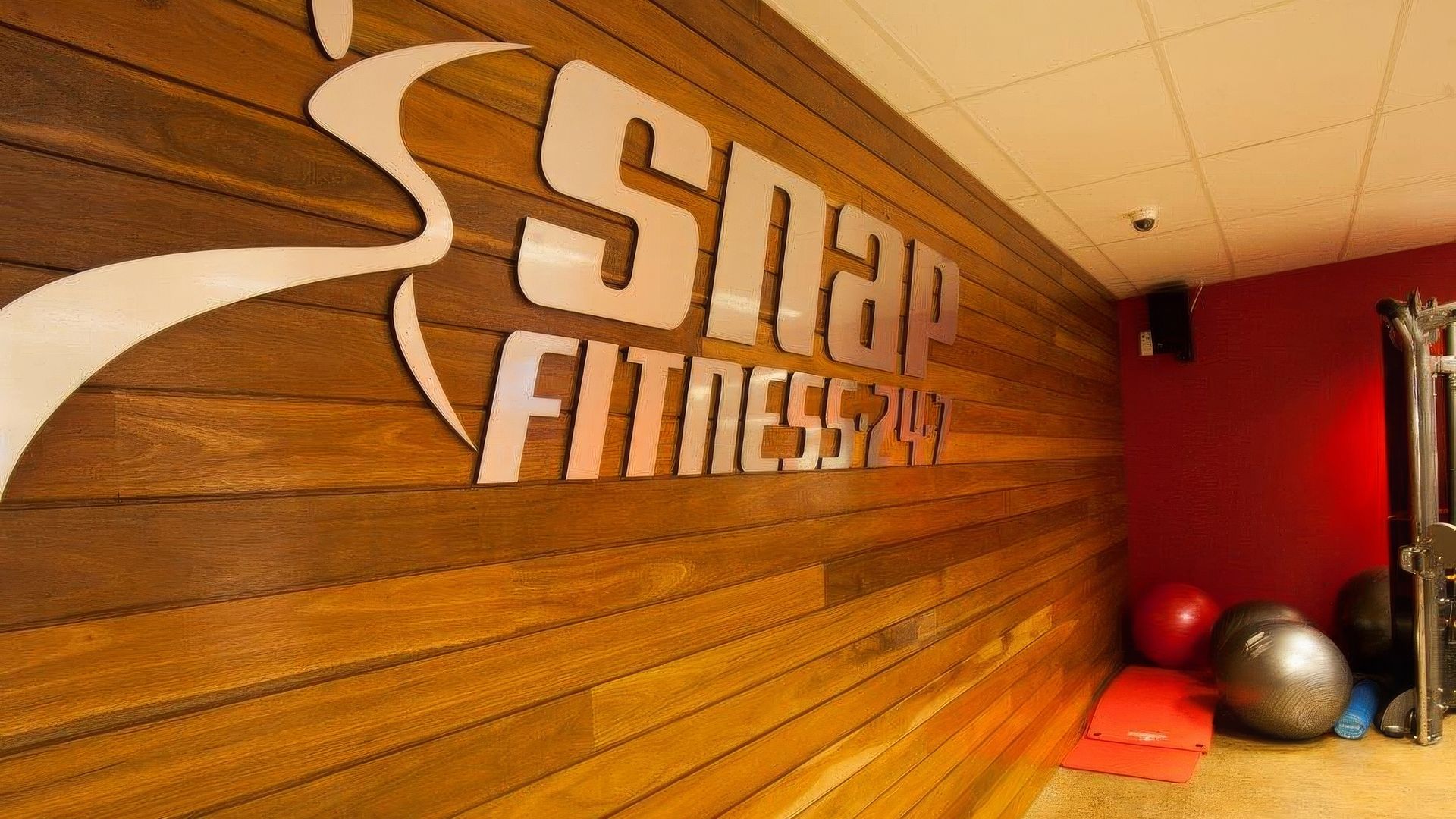 Snap Fitness banner
