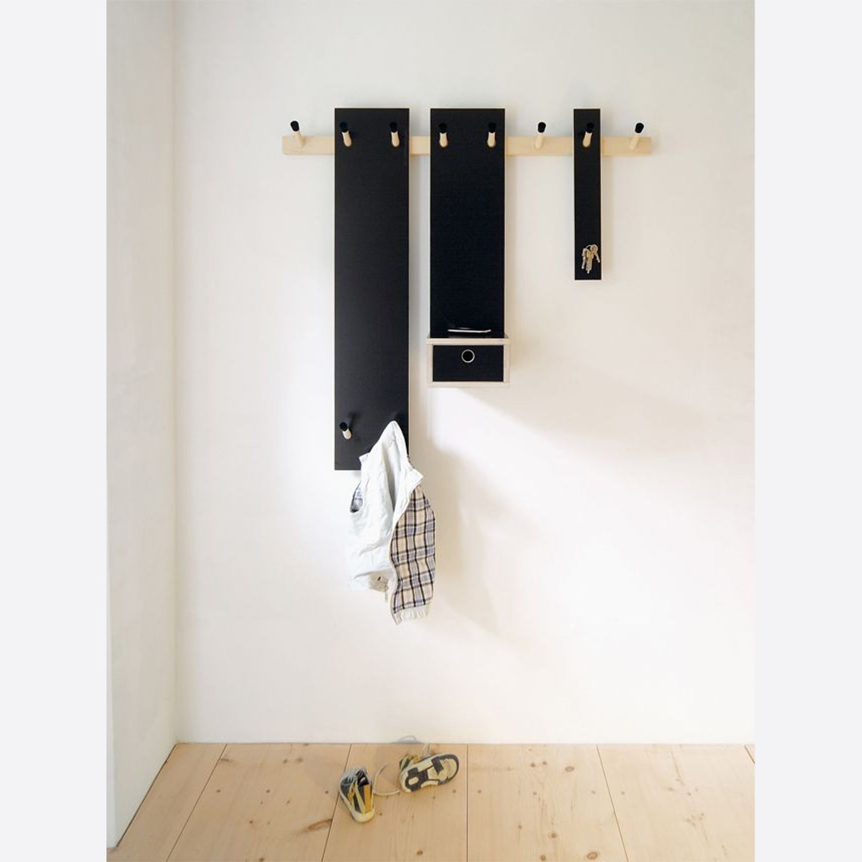 RECHENBEISPIEL WALL HUNG Wardrobe gallery detail image