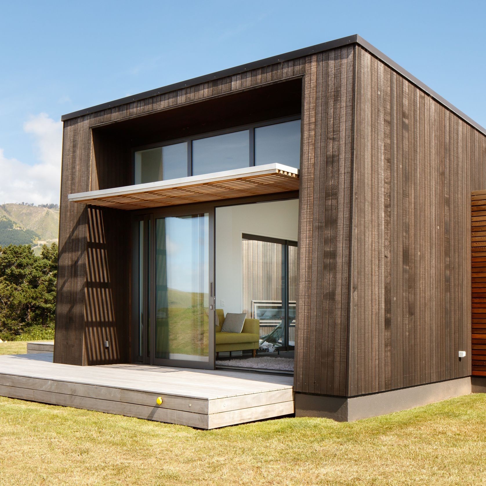 Vertical Shiplap Cedar Weatherboards gallery detail image