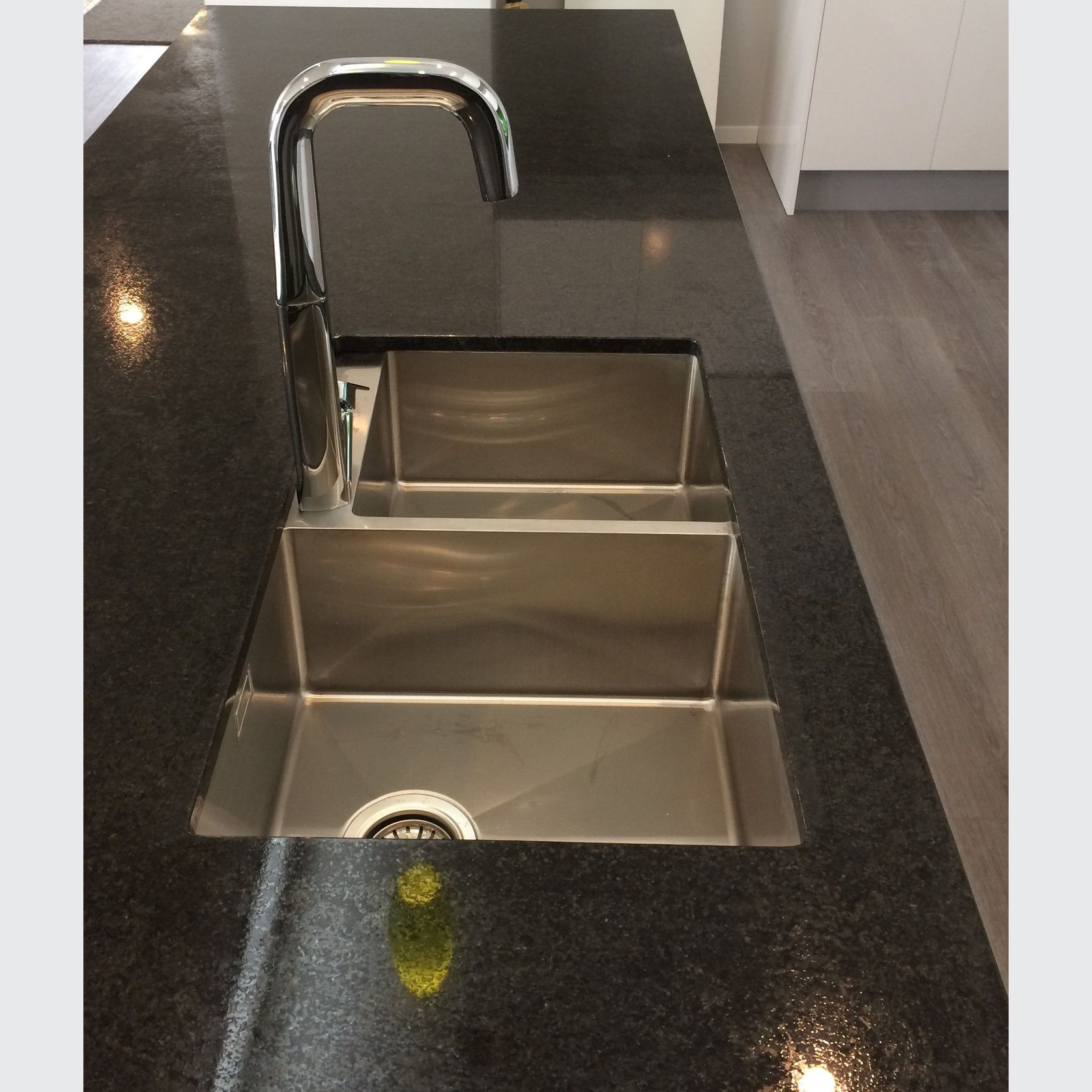 Cinnabar Left Sink IK73129L gallery detail image