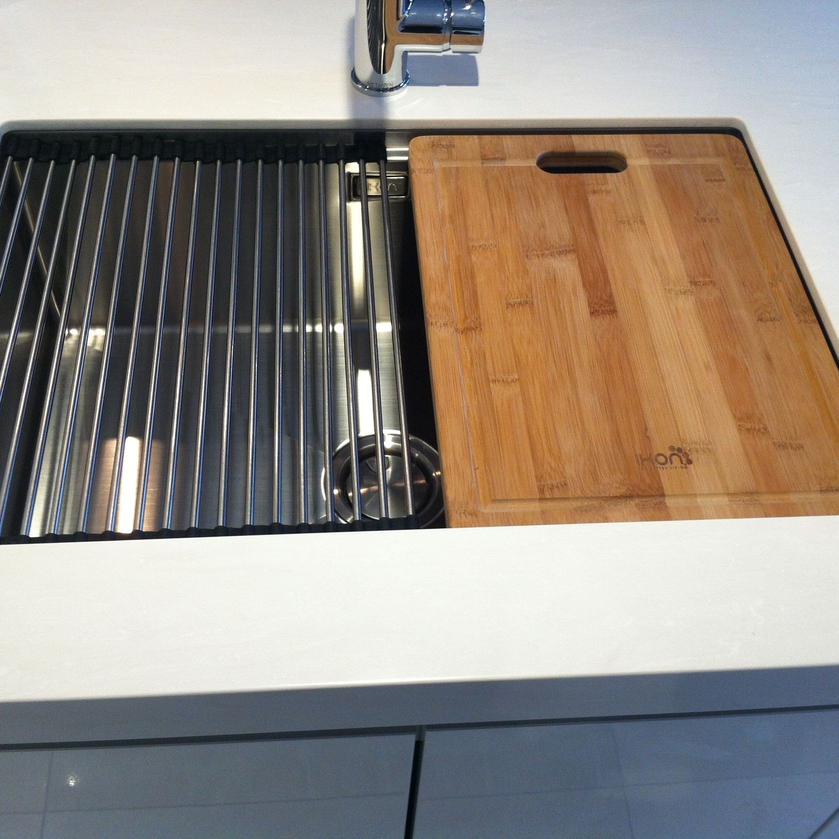 Sink Station Medium IK8650 gallery detail image