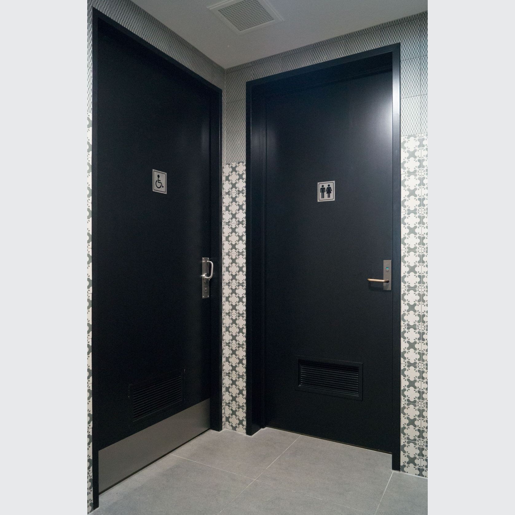 CS AutoCav WC Cavity Slider gallery detail image