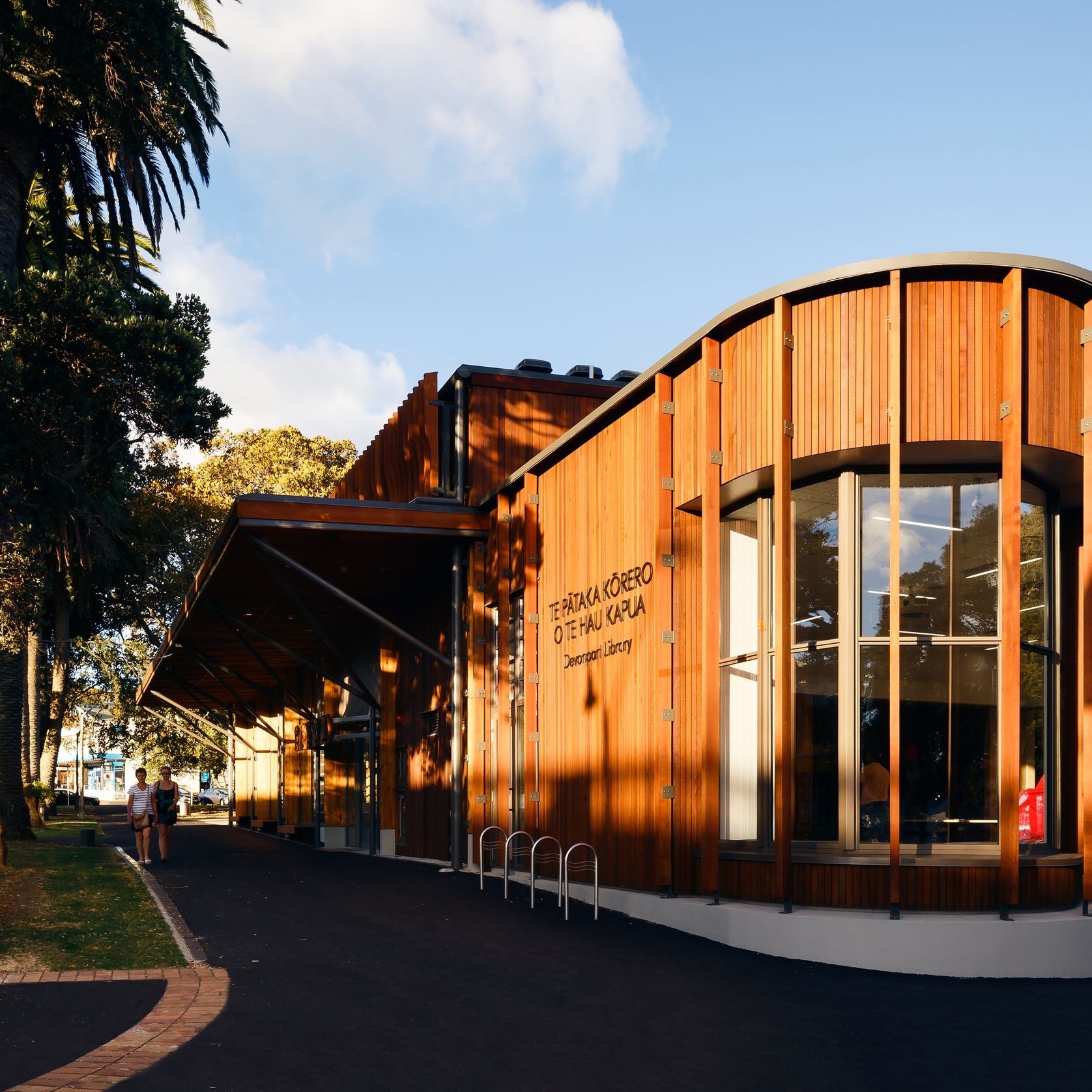 Vertical Shiplap Cedar Weatherboards gallery detail image