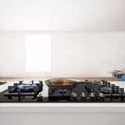 BOSCH | Series 6 Black Tempered Glass Gas Cooktop gallery detail image