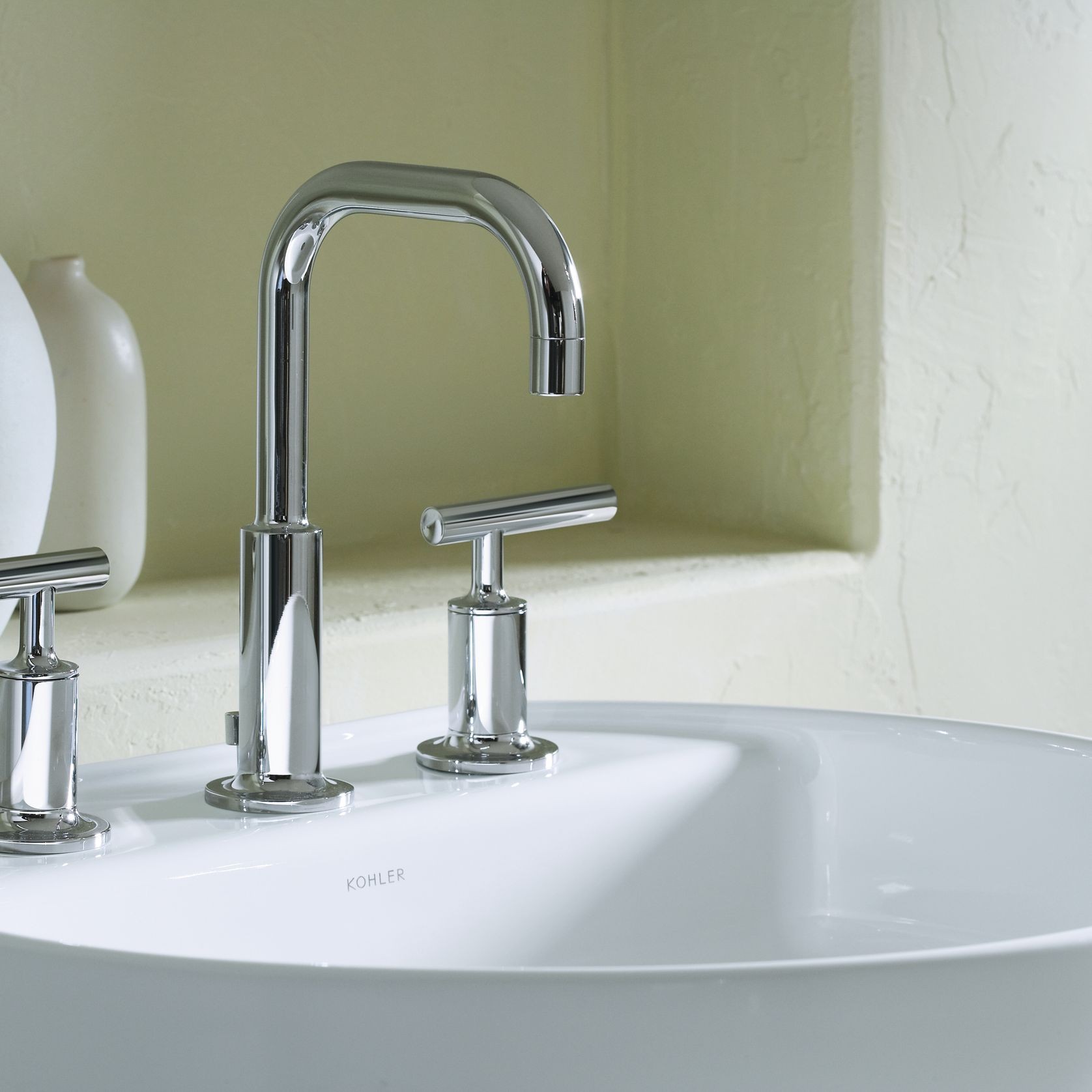 Purist Basin Set With Gooseneck Spout And Lever Handles gallery detail image