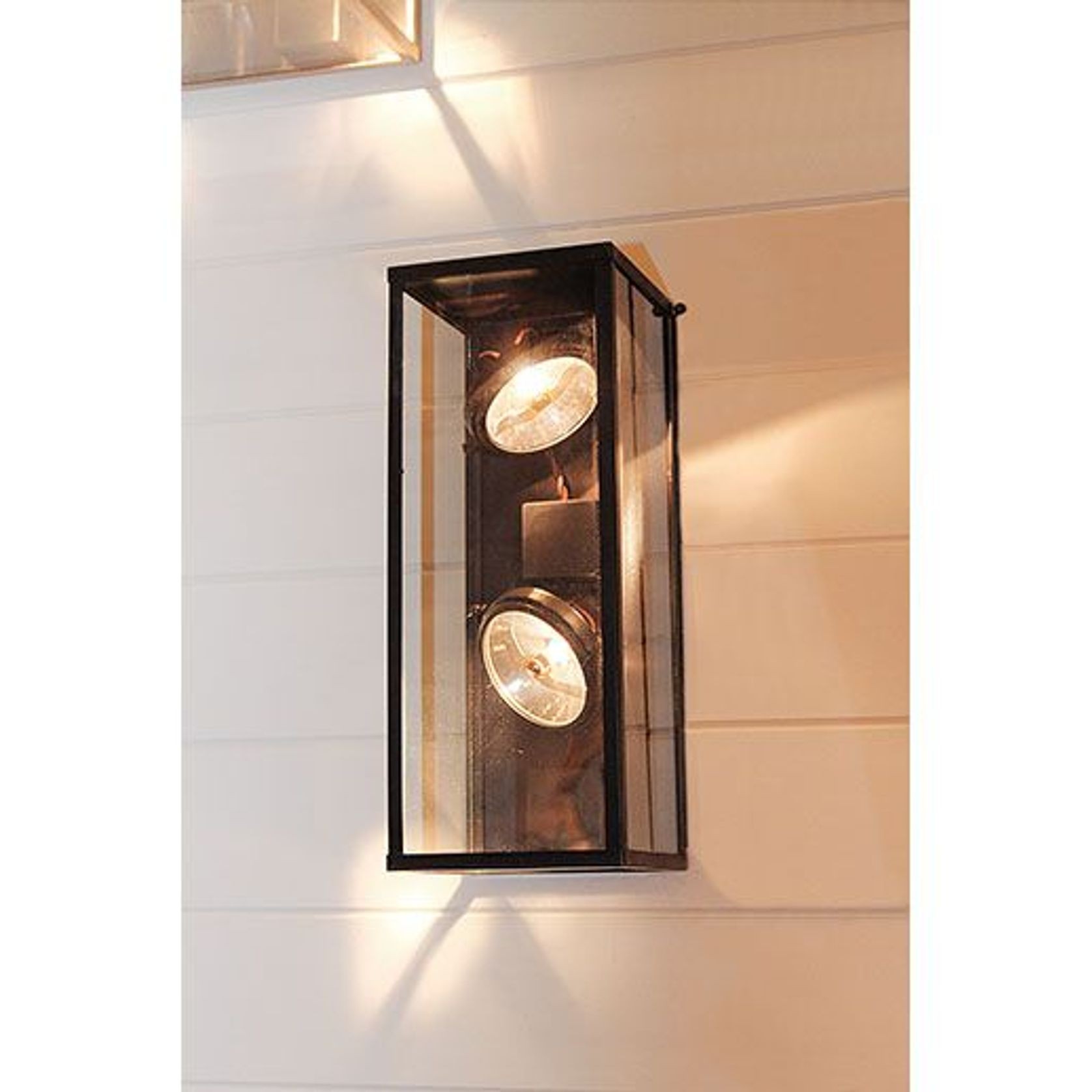 Vitrine Outdoor Wall Lantern - Vertical gallery detail image