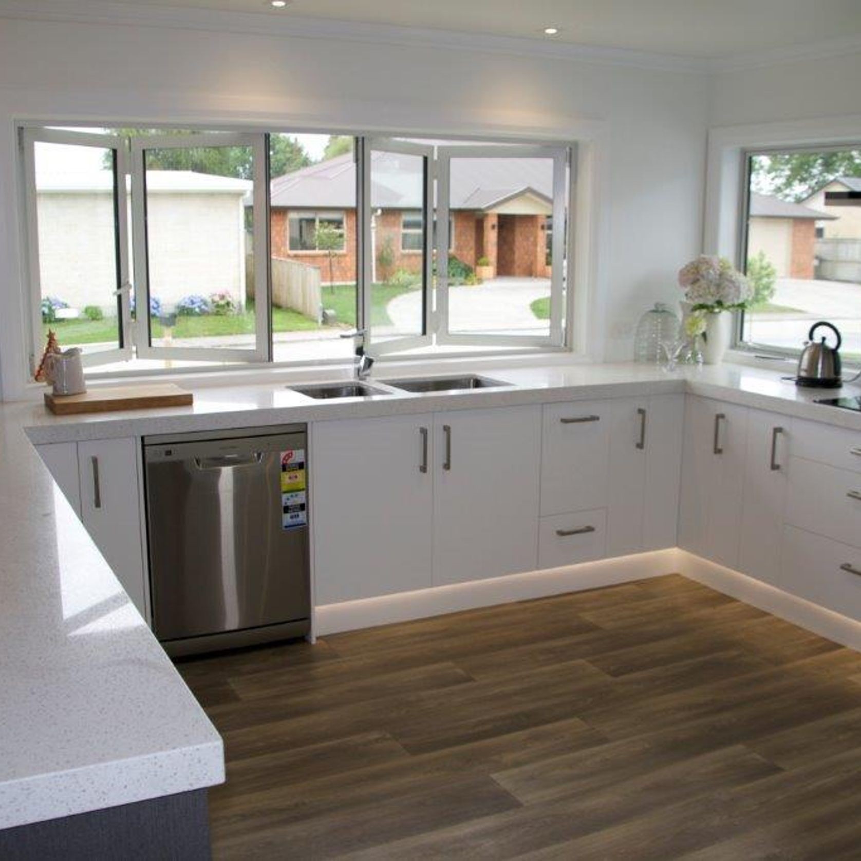 Gold Sink IK4034 gallery detail image