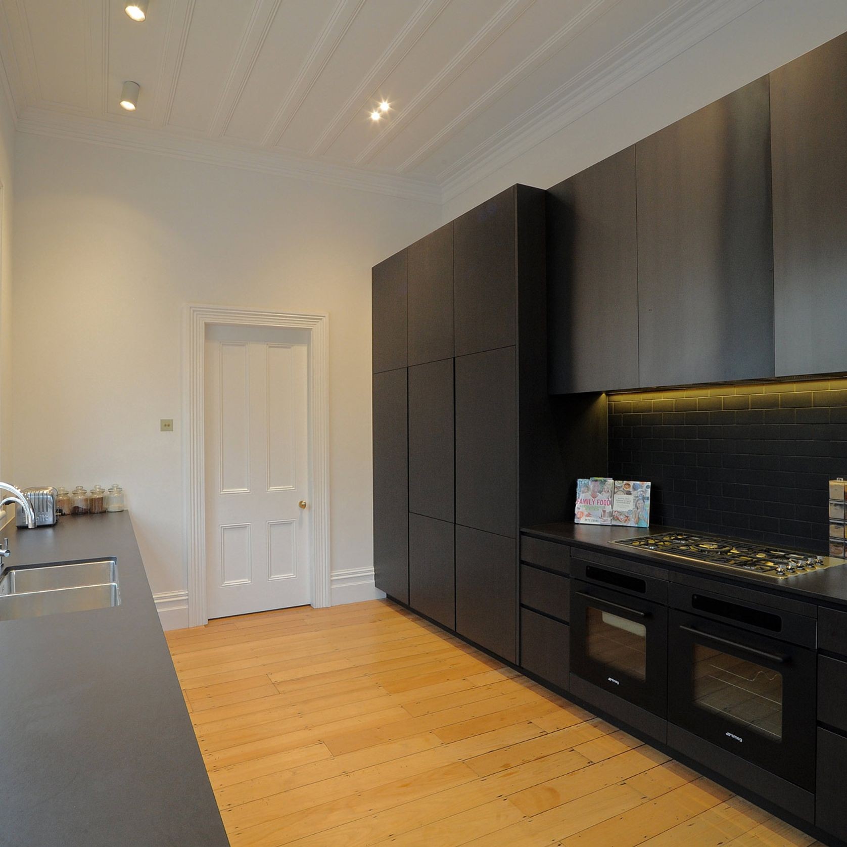 Minimalist kitchens gallery detail image