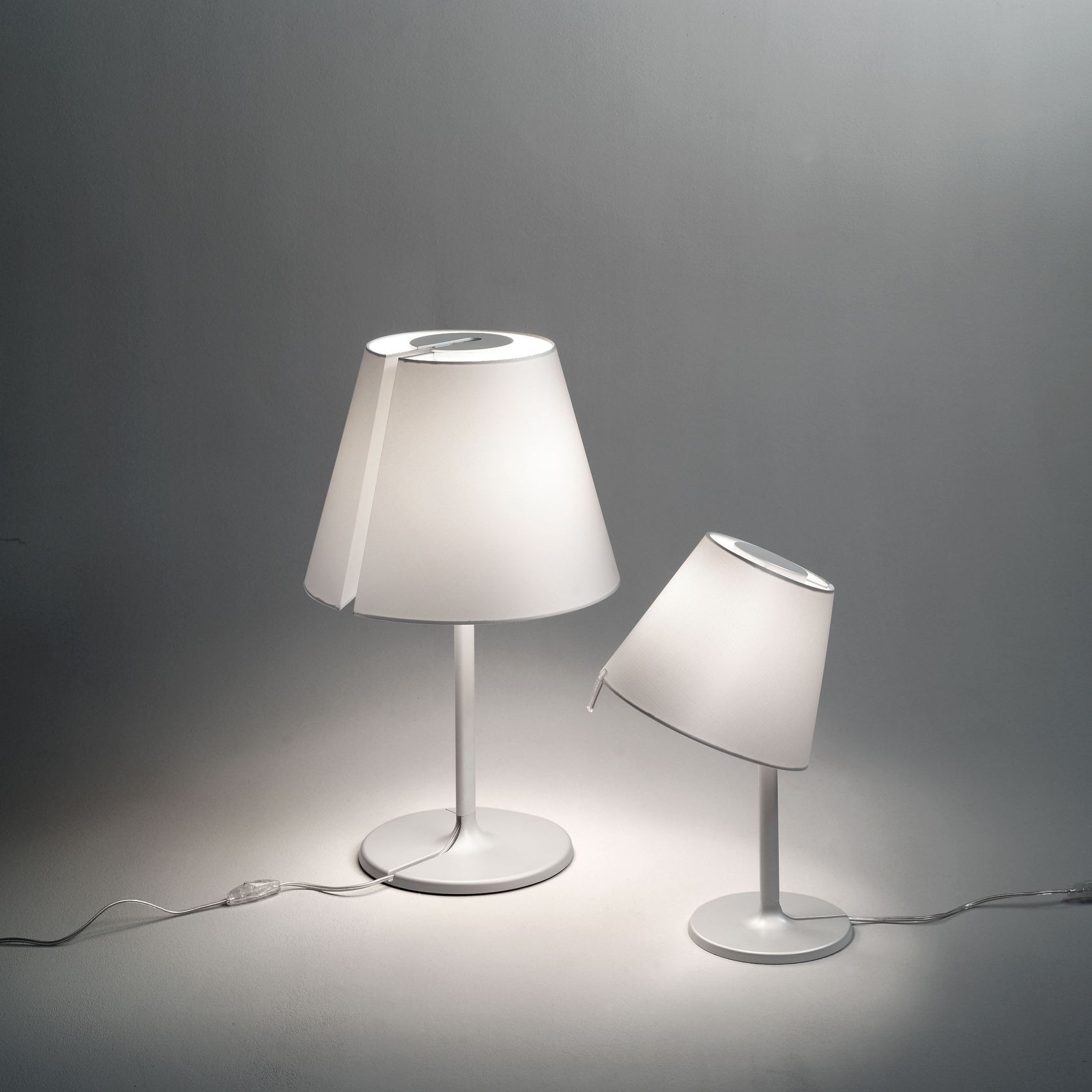 Melampo T Table Lamp by Artemide gallery detail image