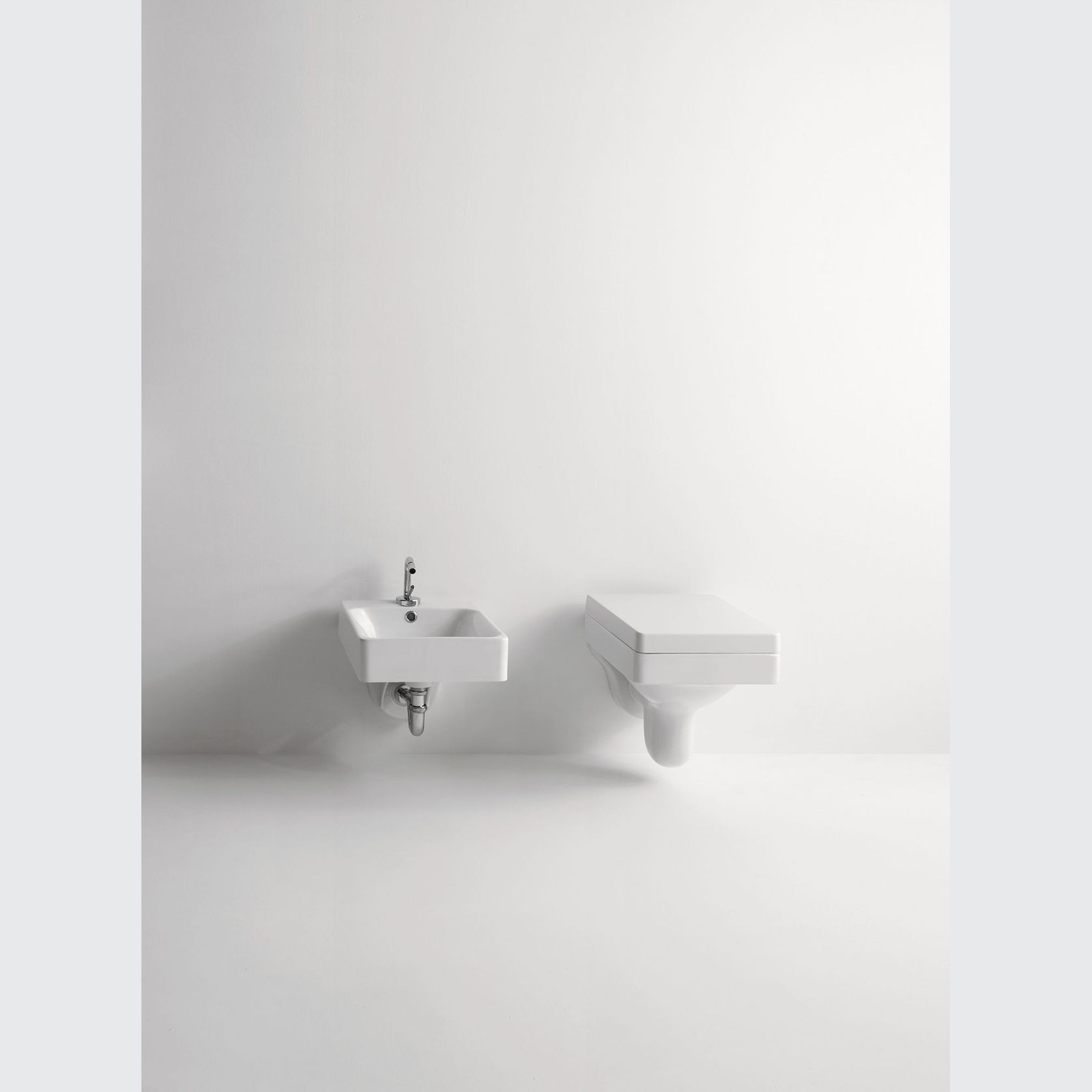 Cento Rectangular Wall Hung Toilet and Bidet by Kerasan gallery detail image