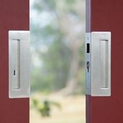 CaviLock® CL400 Magnetic Cavity Slider Door Handle gallery detail image