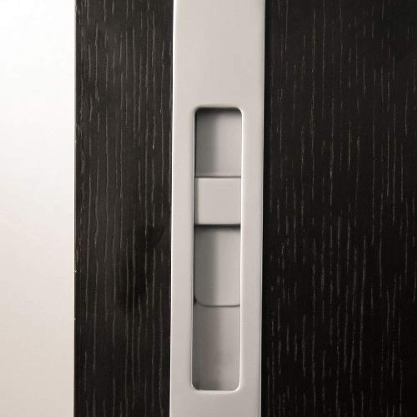 HB1810 Flat Throw Flush Bolt for Sliding Doors gallery detail image