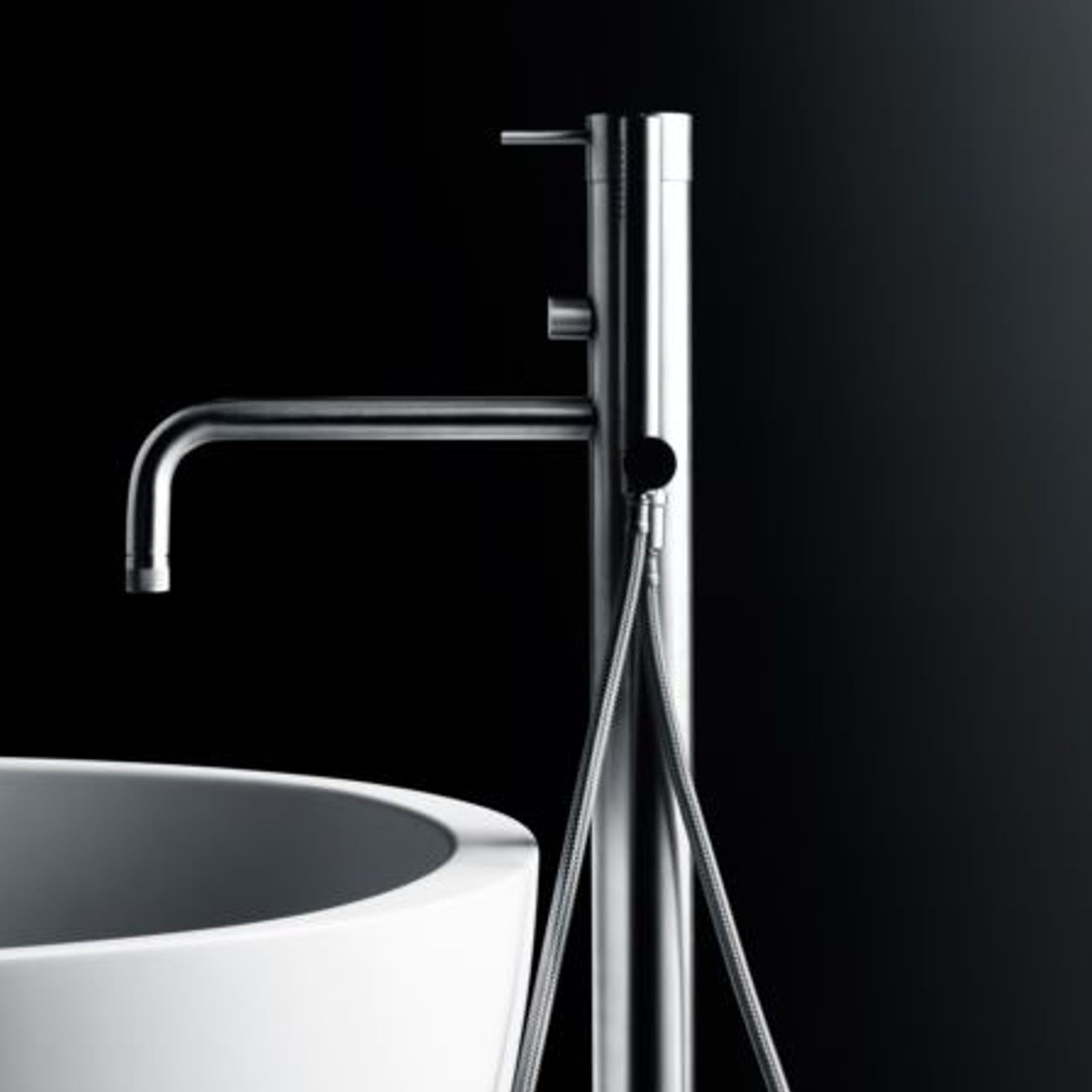 Minimal Floor-mounted Bathtub Tap Set gallery detail image