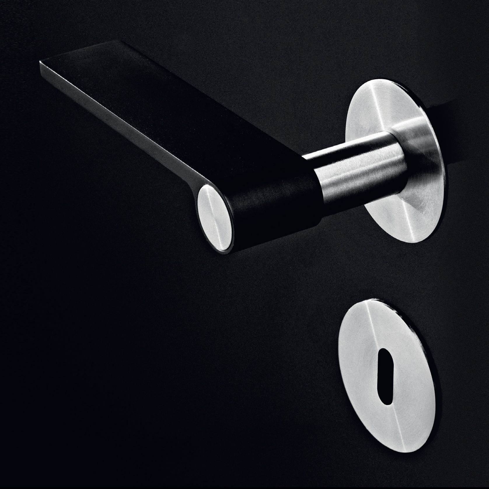 'Outline Black' Lever Handle on Standard Rose gallery detail image