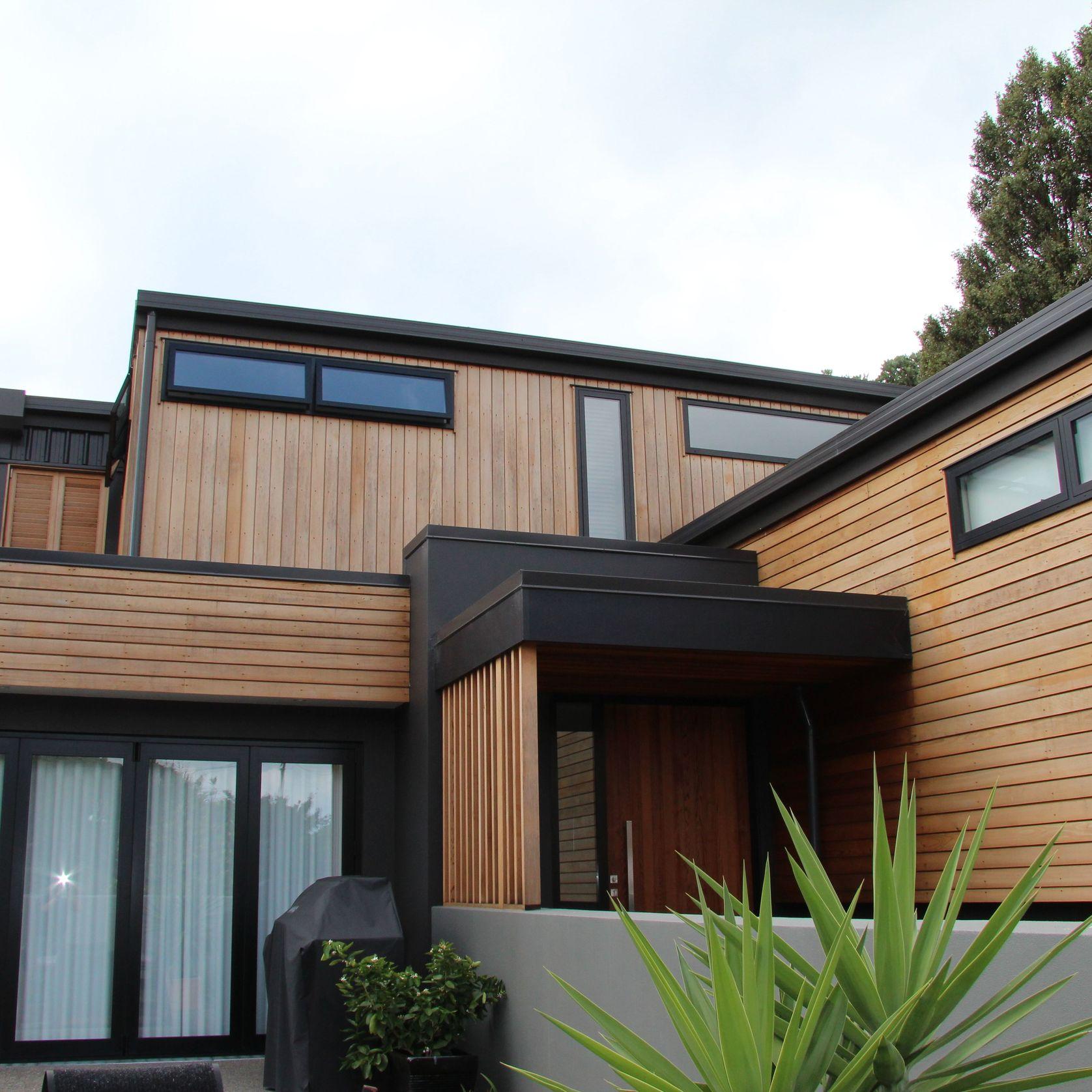 Horizontal Rusticated Cladding / Western Red Cedar gallery detail image