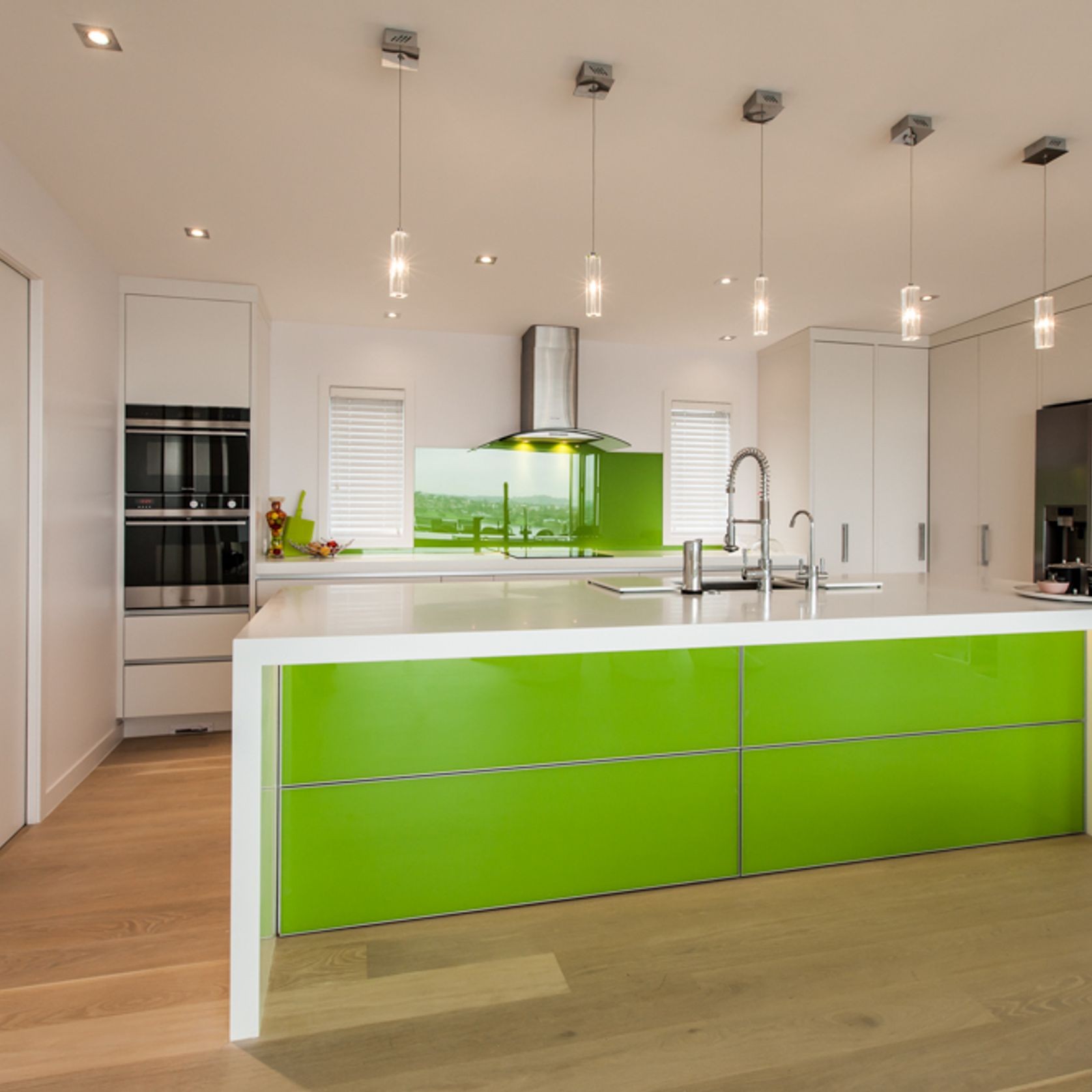 Kitchen Island Glass gallery detail image