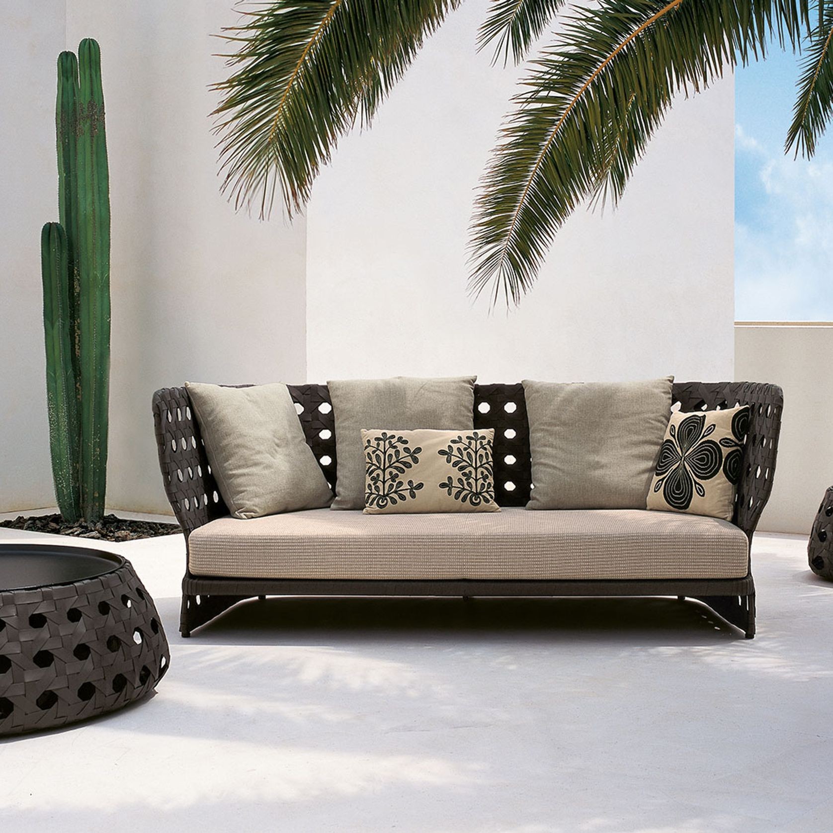 Canasta Outdoor Sofa by B&B Italia gallery detail image